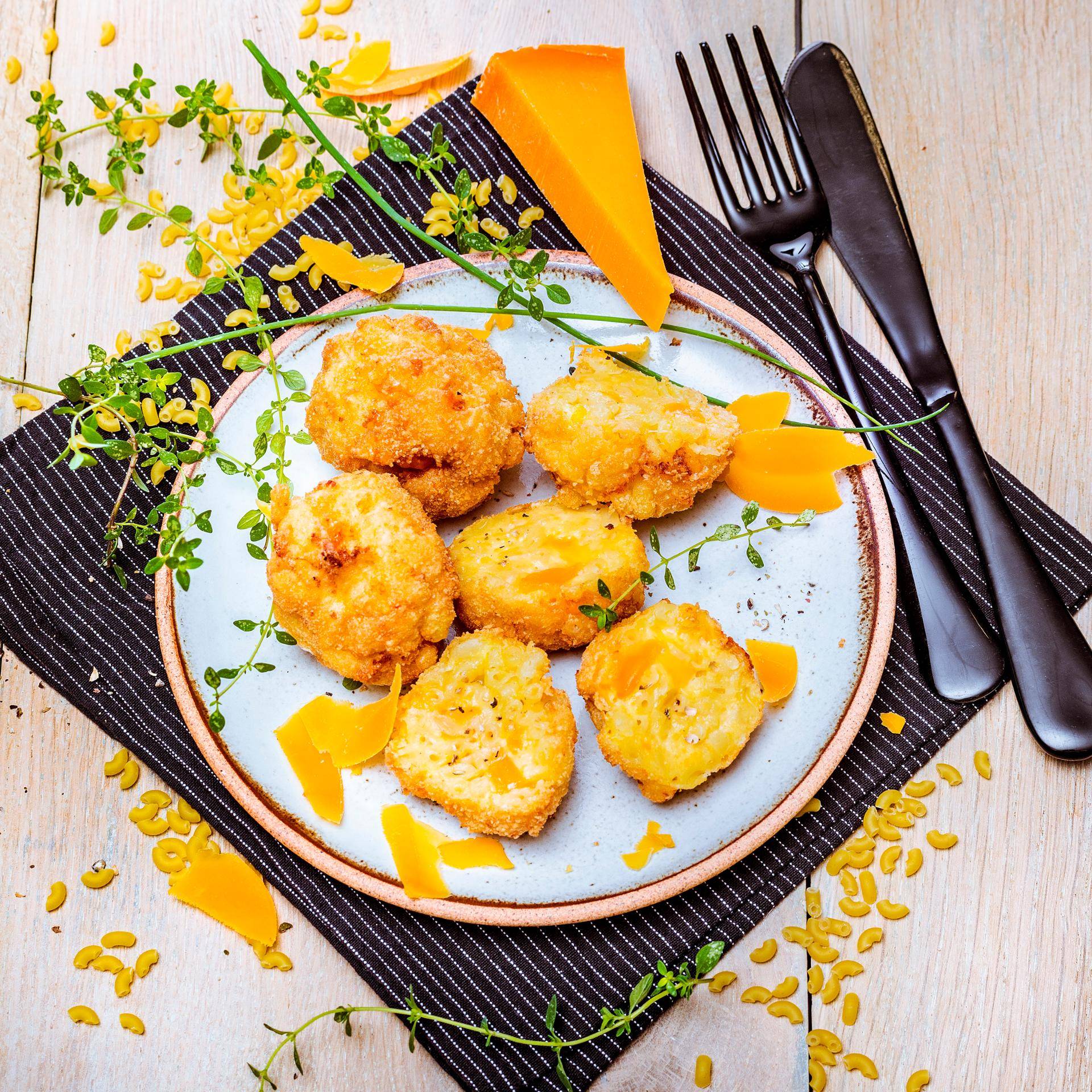 Boulettes de coquillettes à la mimolette - Recette Companion Connect | Moulinex