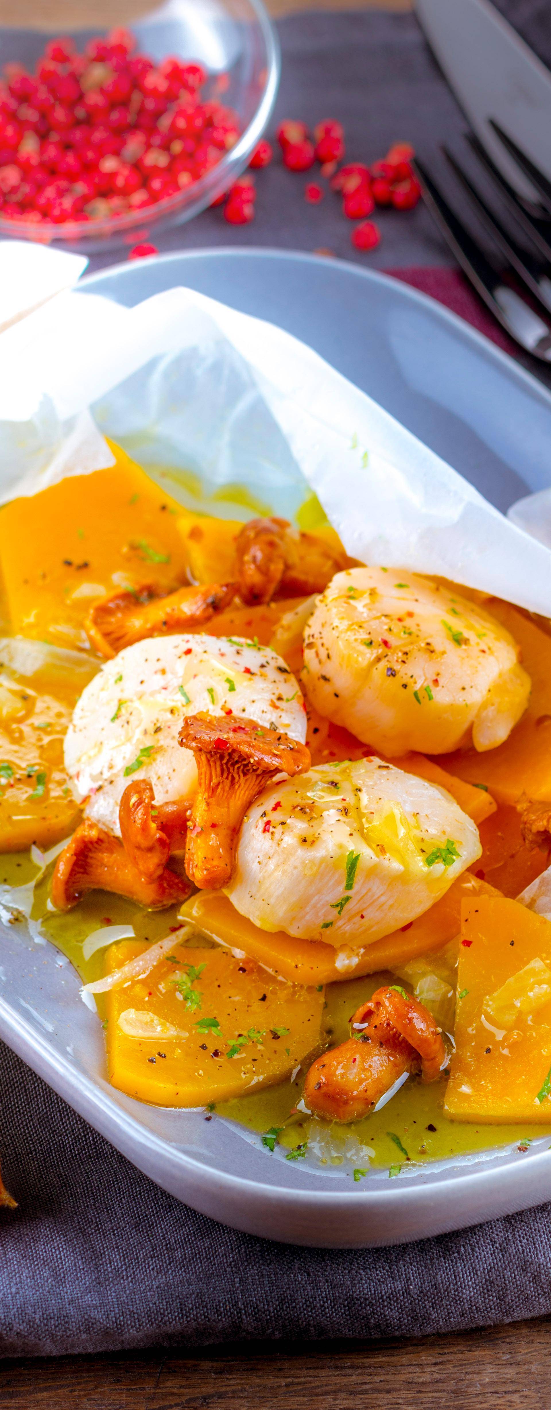Papillotes de Saint-Jacques aux girolles et butternut - Recette Companion Connect | Moulinex
