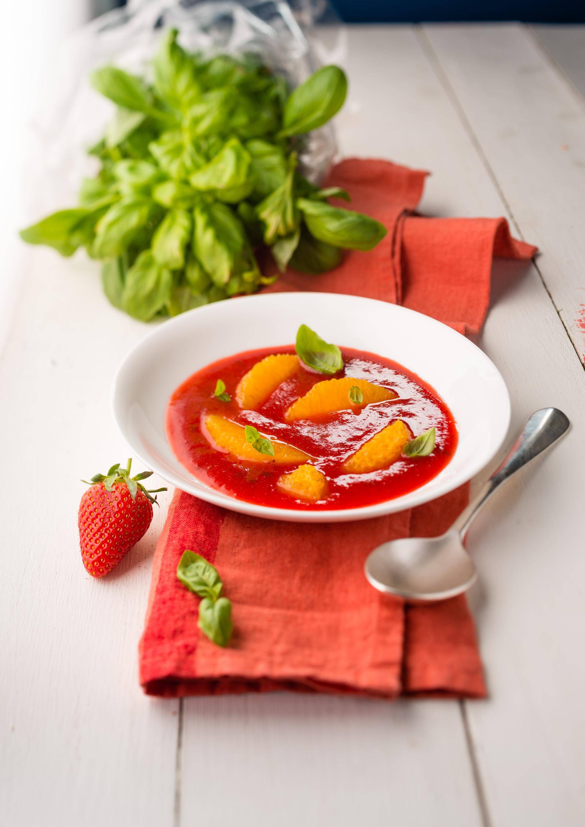 Soupe de fraises et agrumes - Recette Cookeo | Moulinex