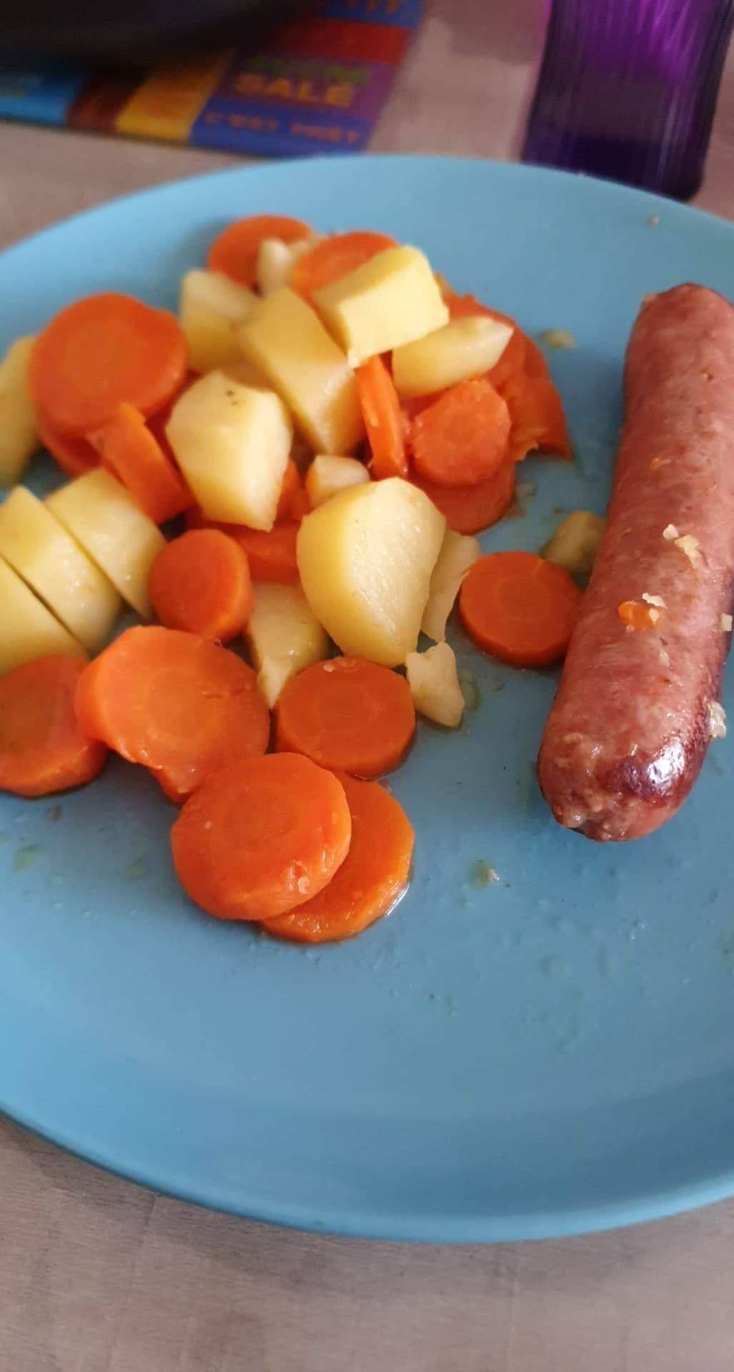 Saucisse pomme de terre carottes - Recette Cookeo | Moulinex