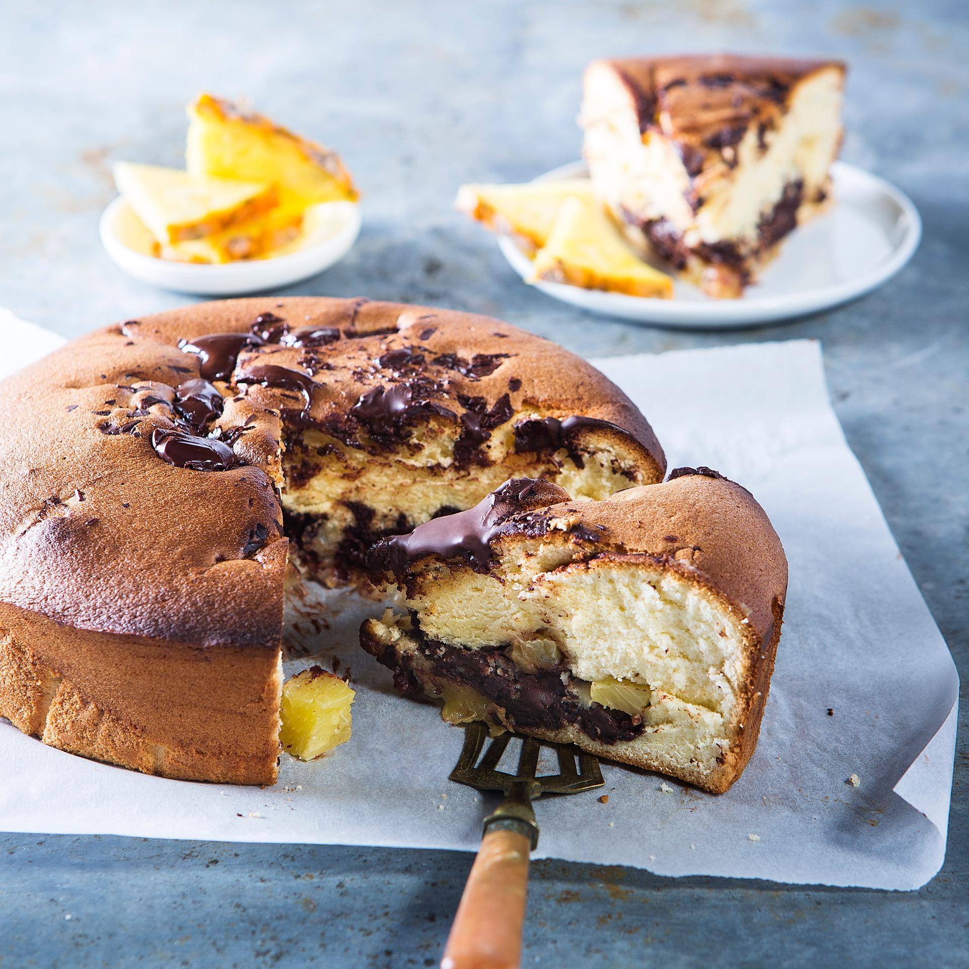 Gâteau moelleux ananas et pépites de chocolat Noir absolu - Recette Companion Connect | Moulinex