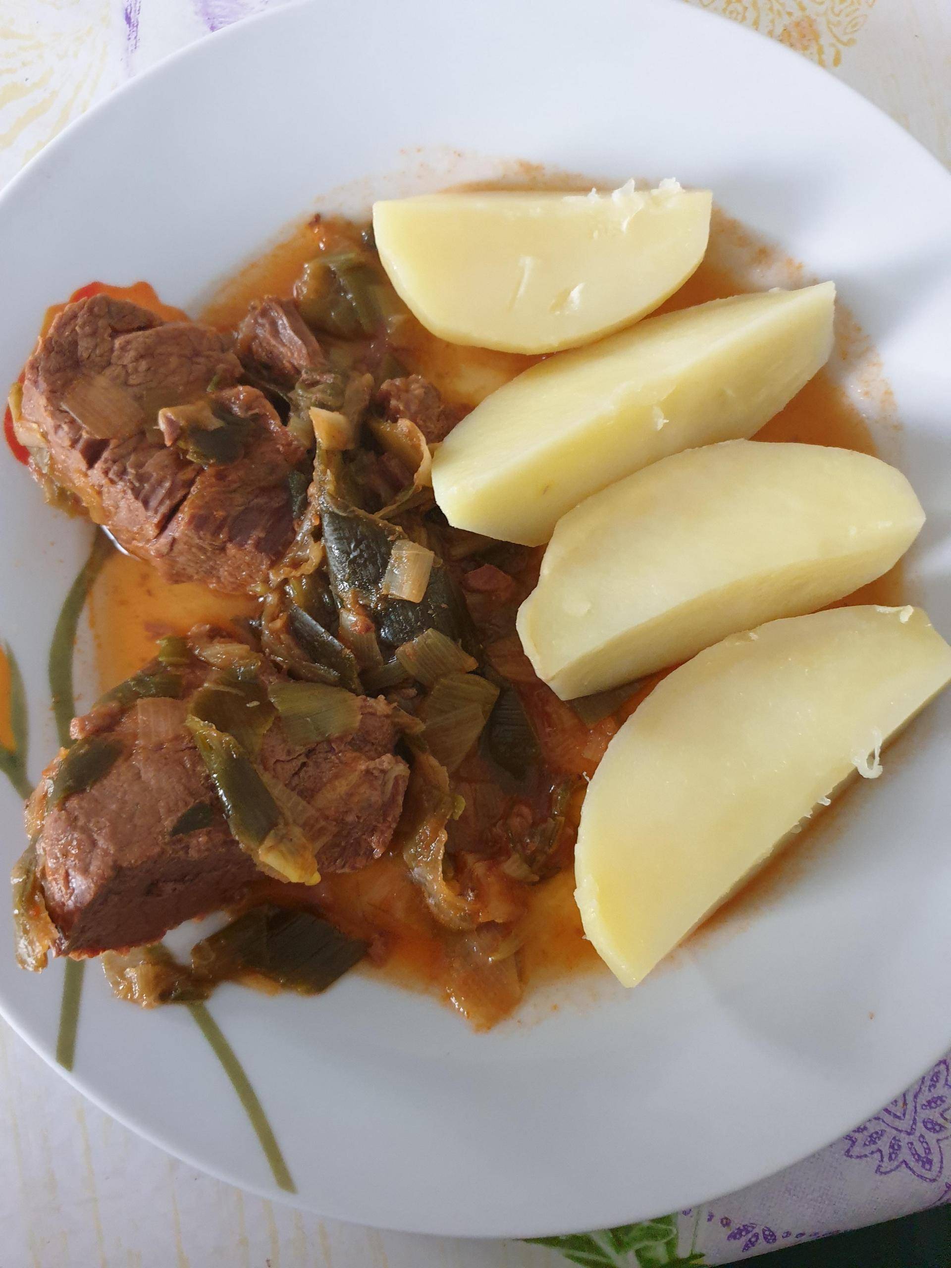 Boeuf braisé aux poireaux - Recette Cookeo | Moulinex