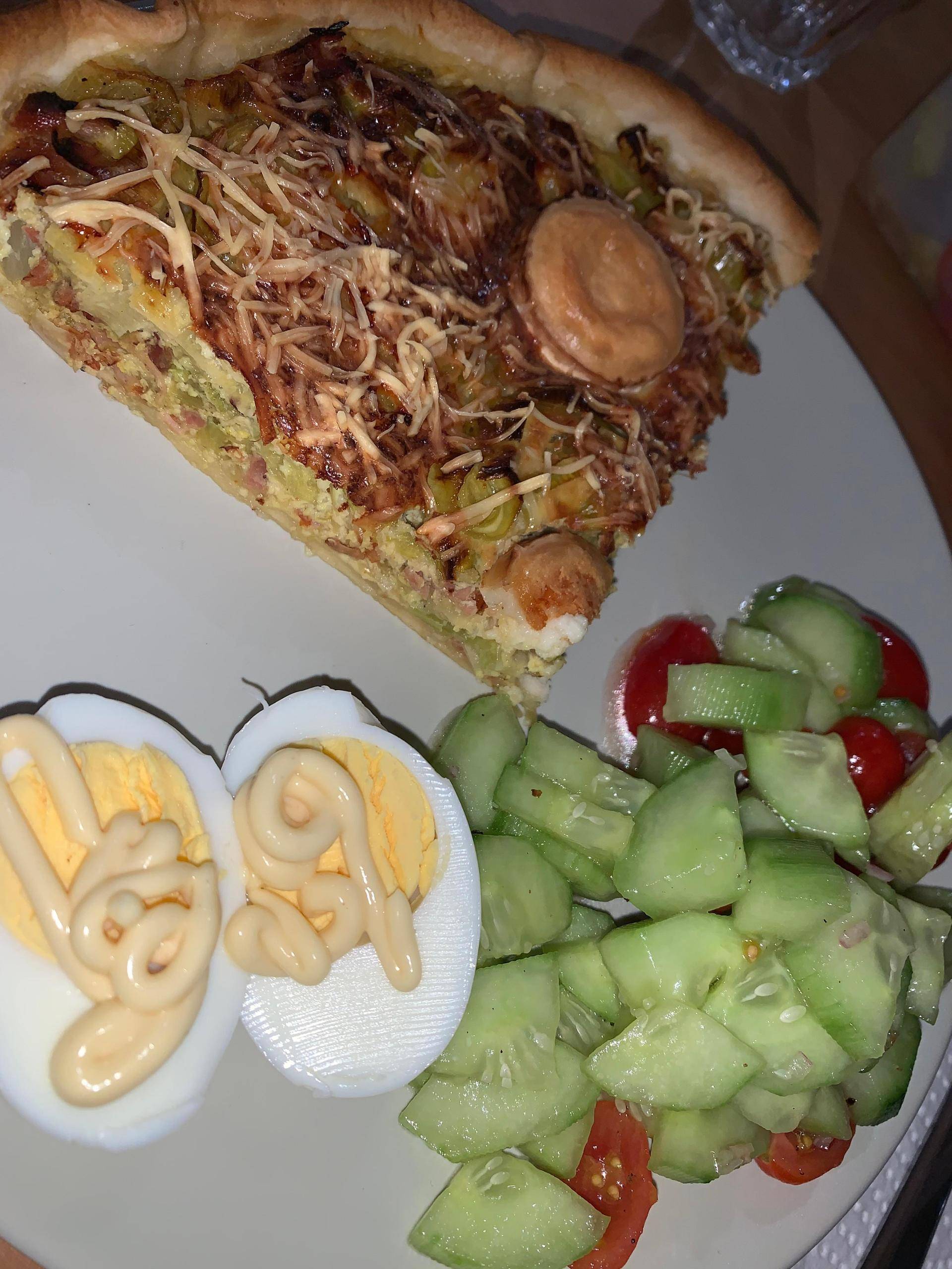 Quiche poireaux jambon chèvre - Recette Cookeo | Moulinex