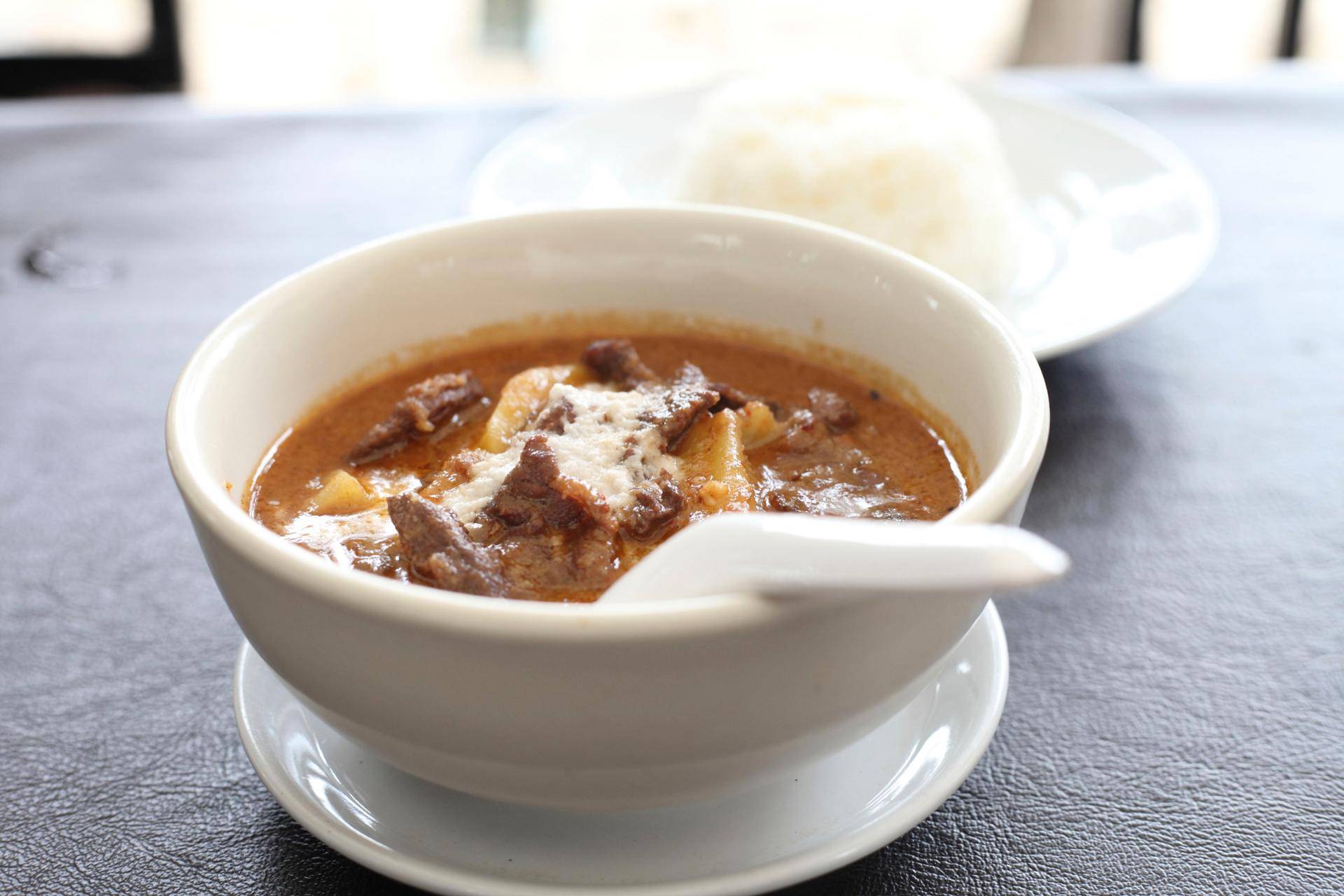 Thaise massamancurry met rundvlees - Recette Companion Connect | Moulinex