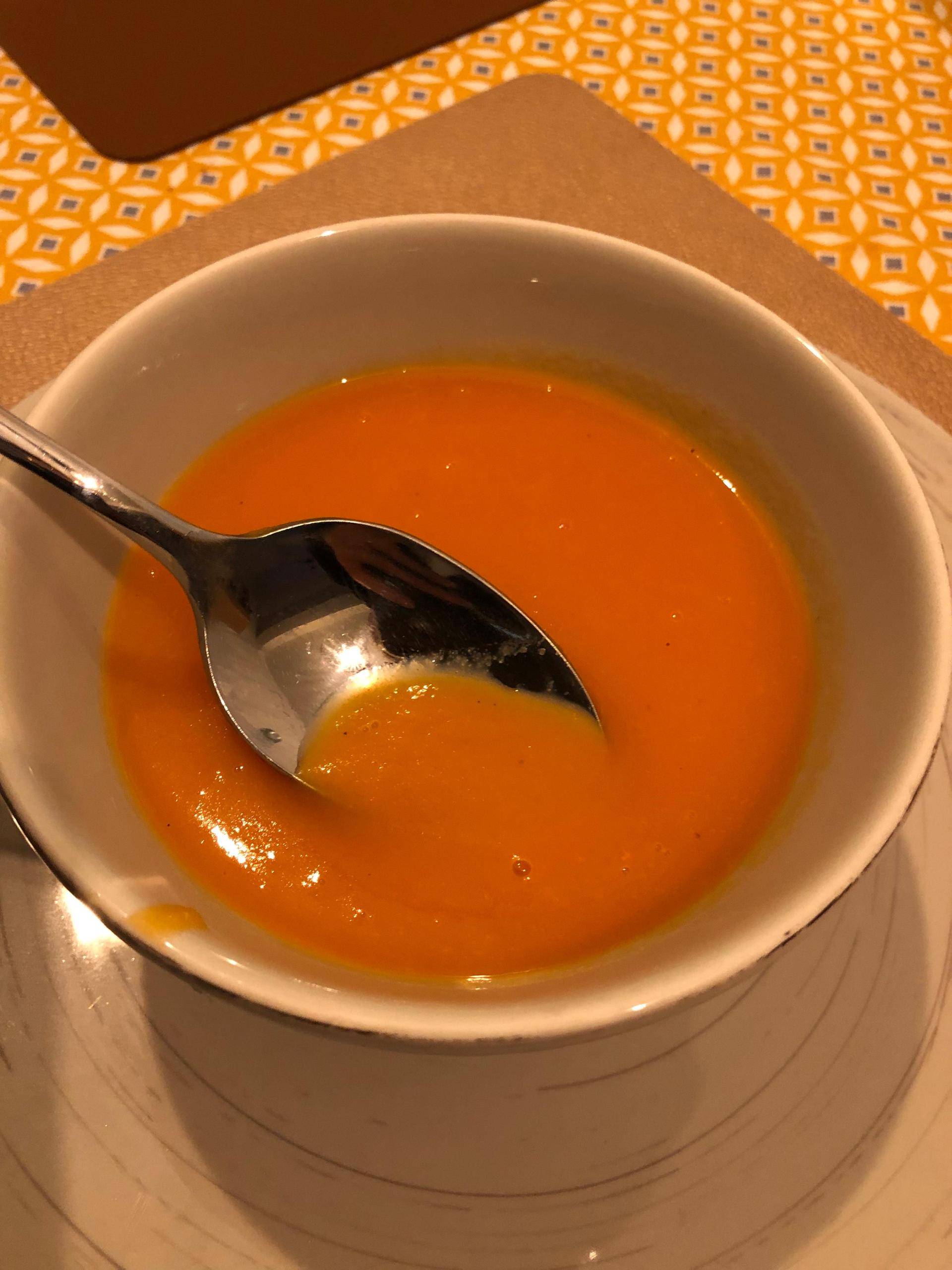 Soupe de carotte au lait de coco et curry - Recette Companion Connect XL | Moulinex