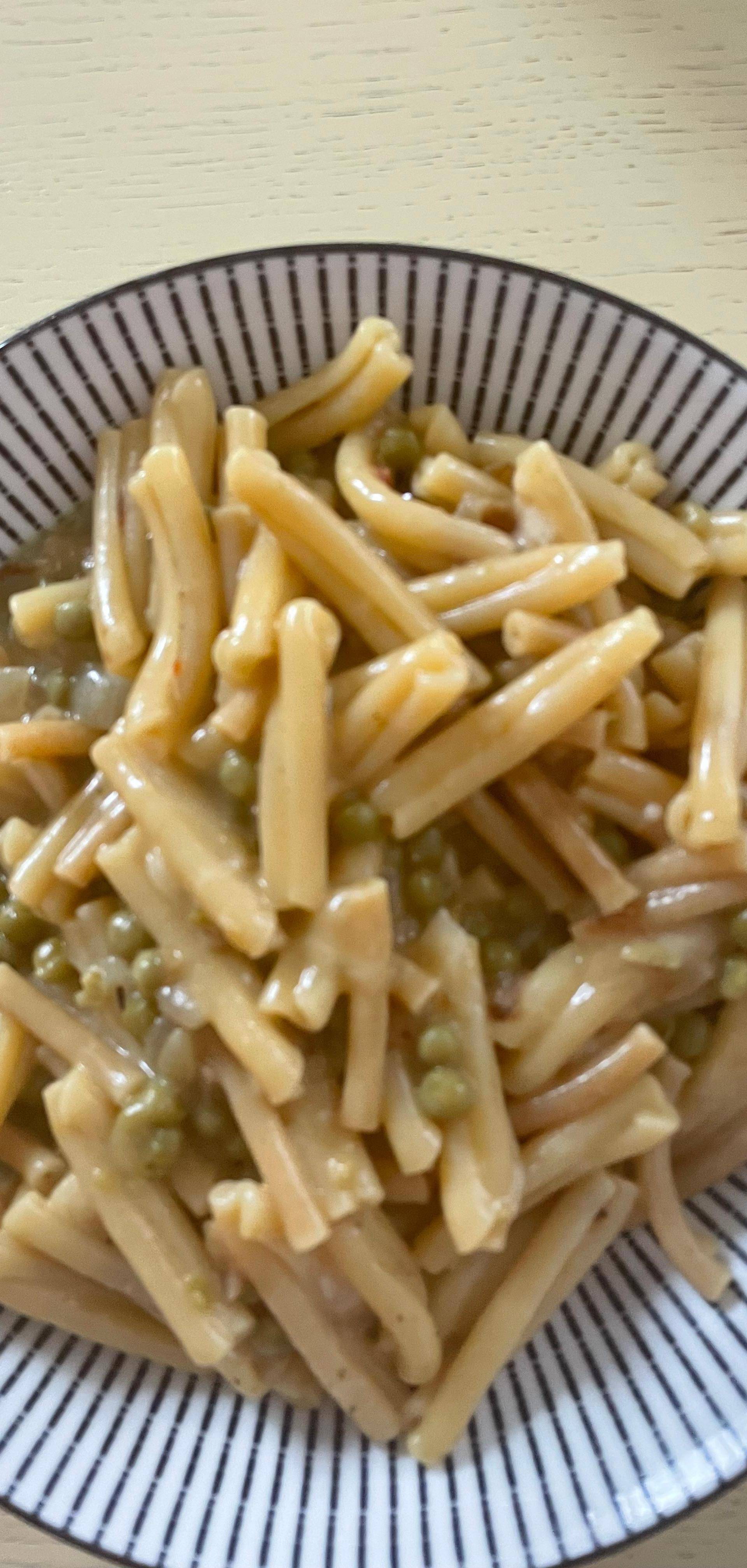 Gratinade de pâtes aux petits pois et sa farce à légumes - Recette Cookeo | Moulinex