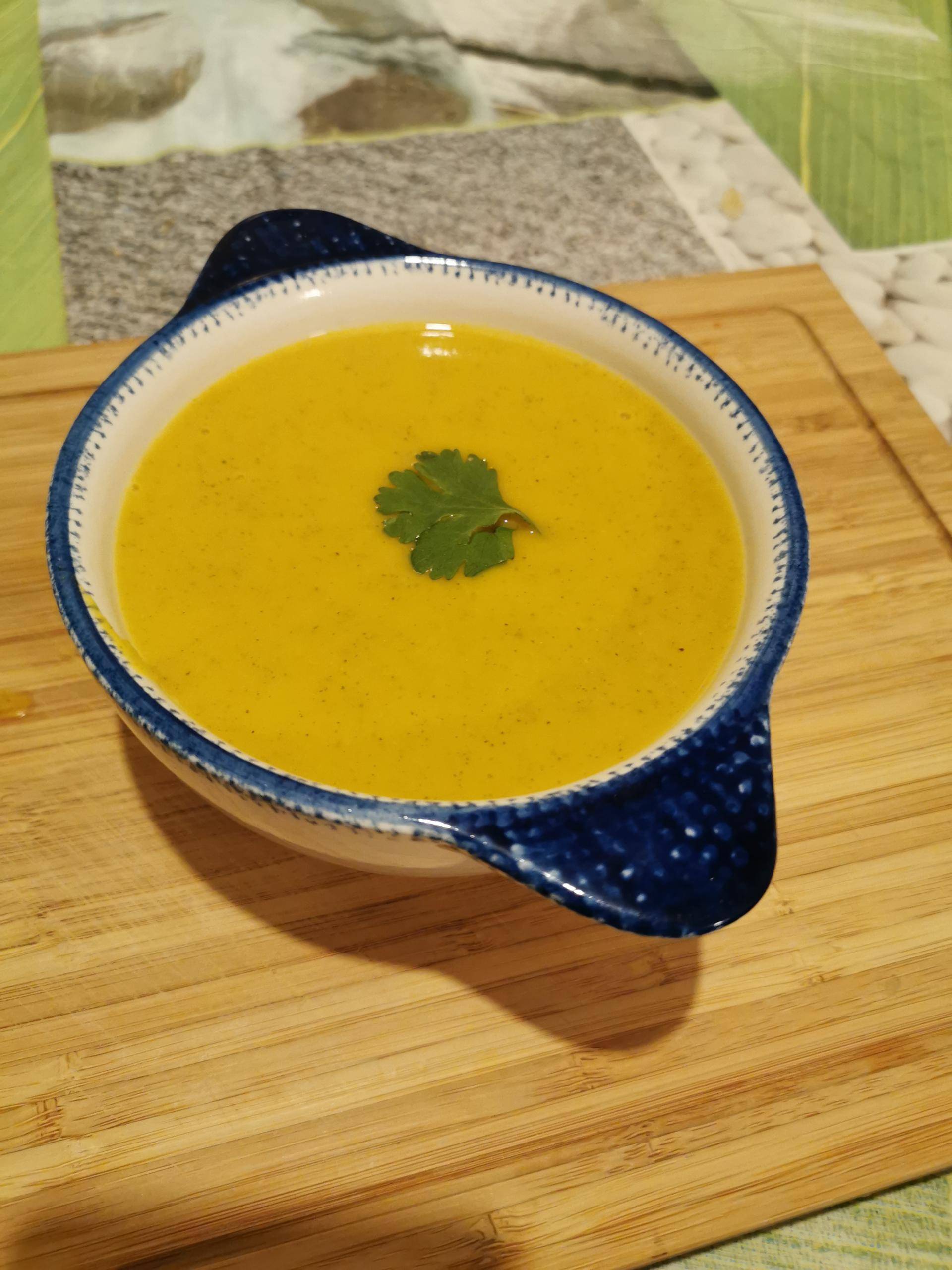 Velouté de butternut au lait de coco et curry - Recette Companion Connect | Moulinex