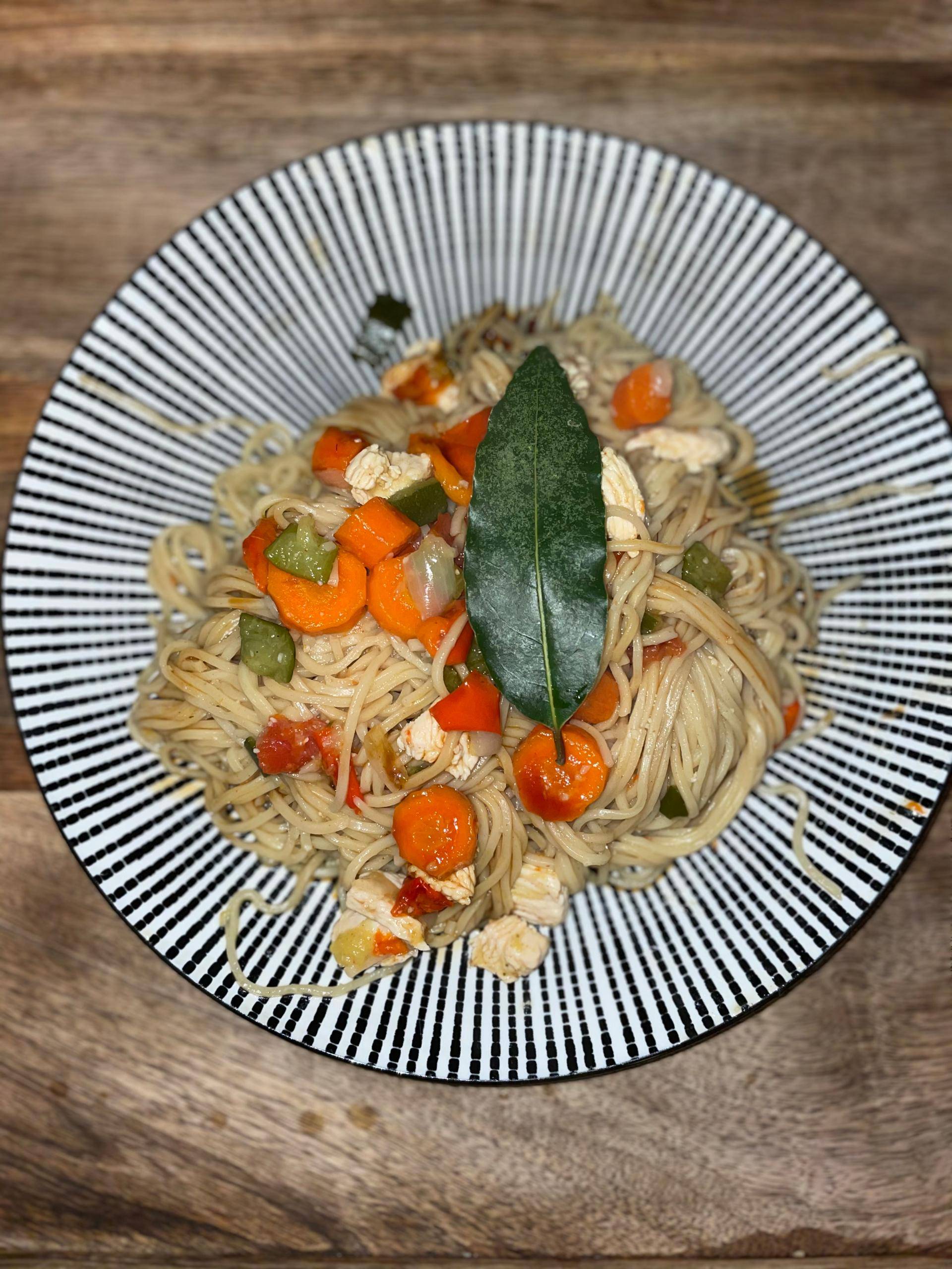 Wok poulet et légumes façons carlota - Recette Cookeo V3 | Moulinex