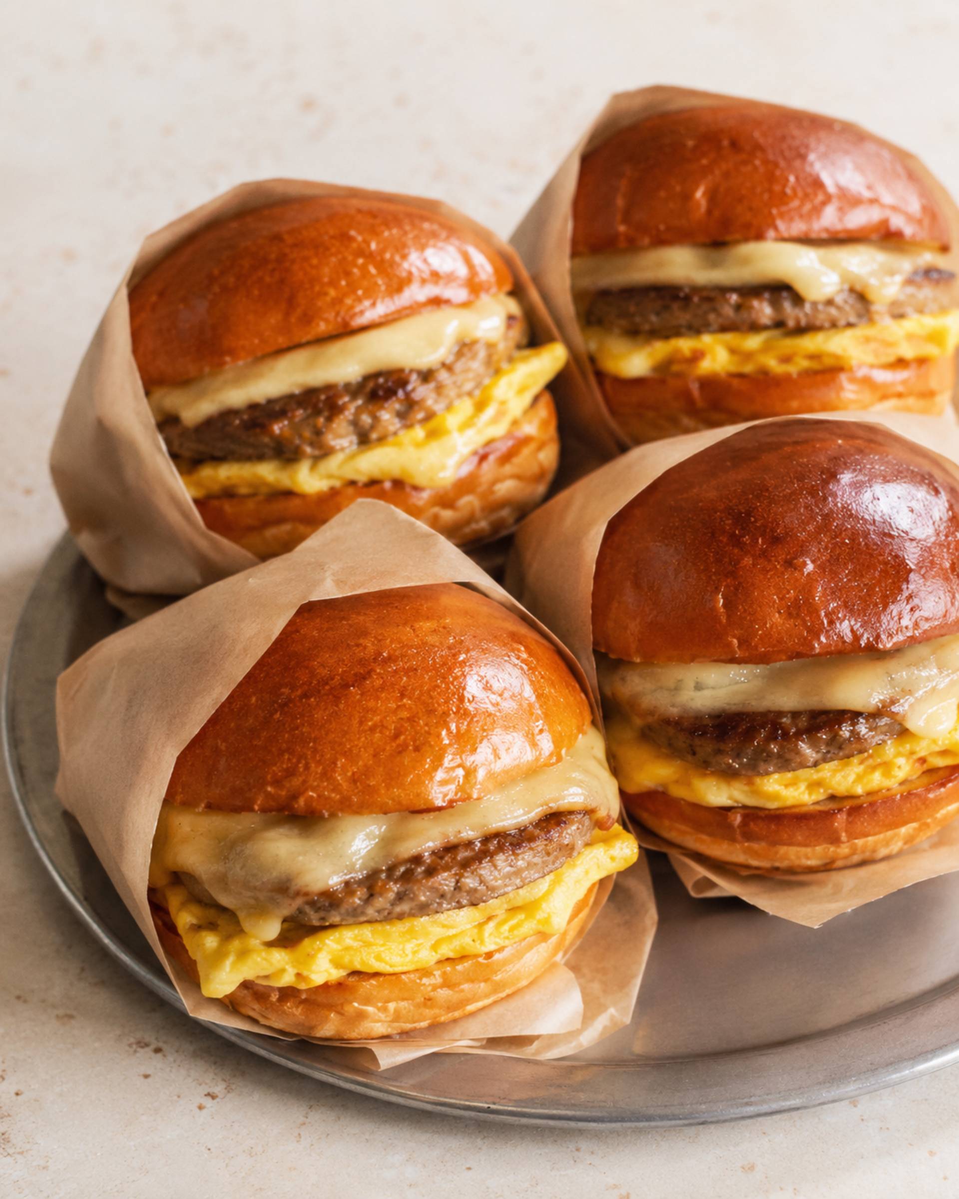 Breakfast sandwich saucisse et œuf - Recette Crisp&Go 3P | Moulinex
