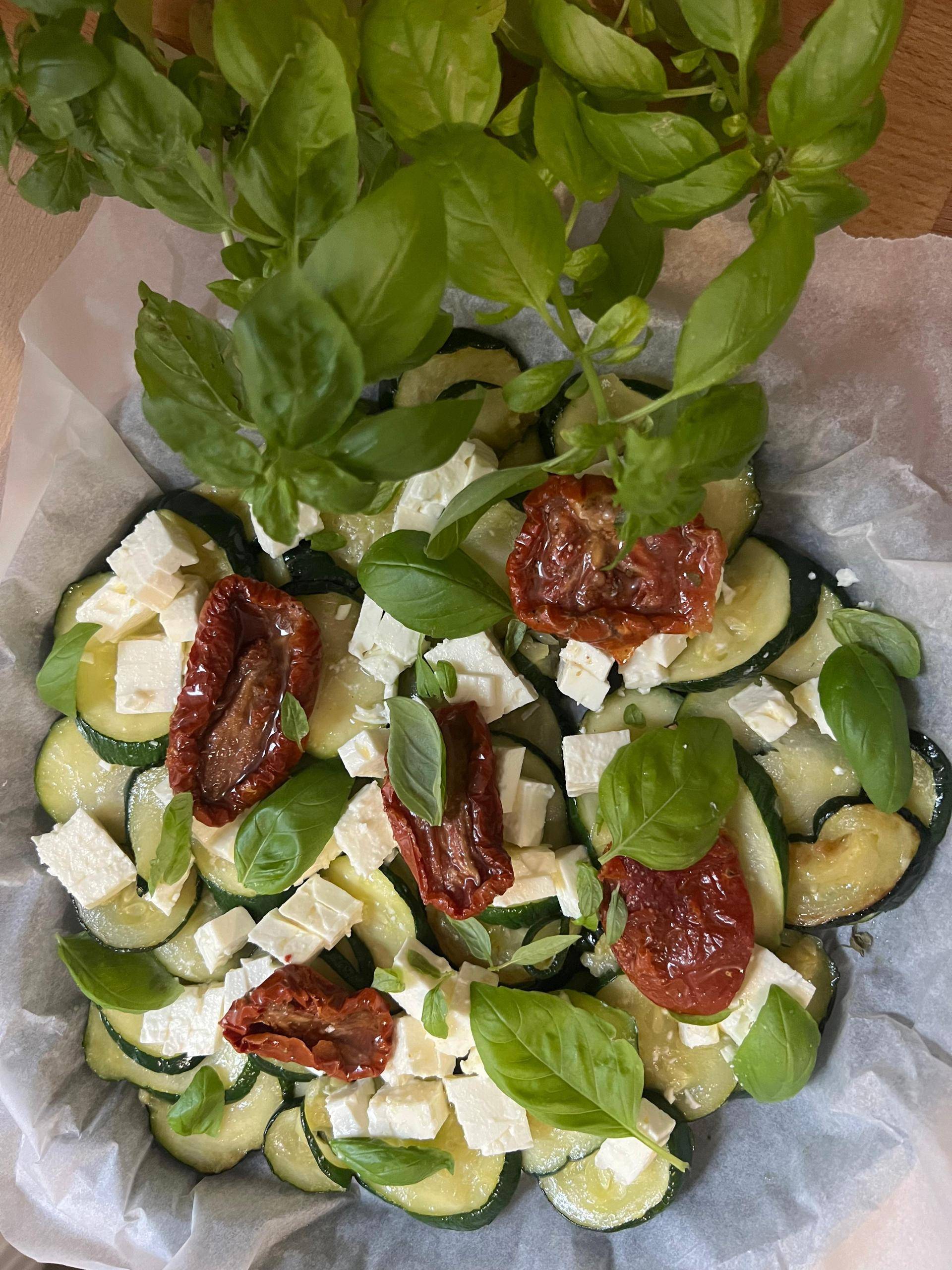 Quiche sans pâte courgette fêta basilic - Recette Cookeo V3 | Moulinex