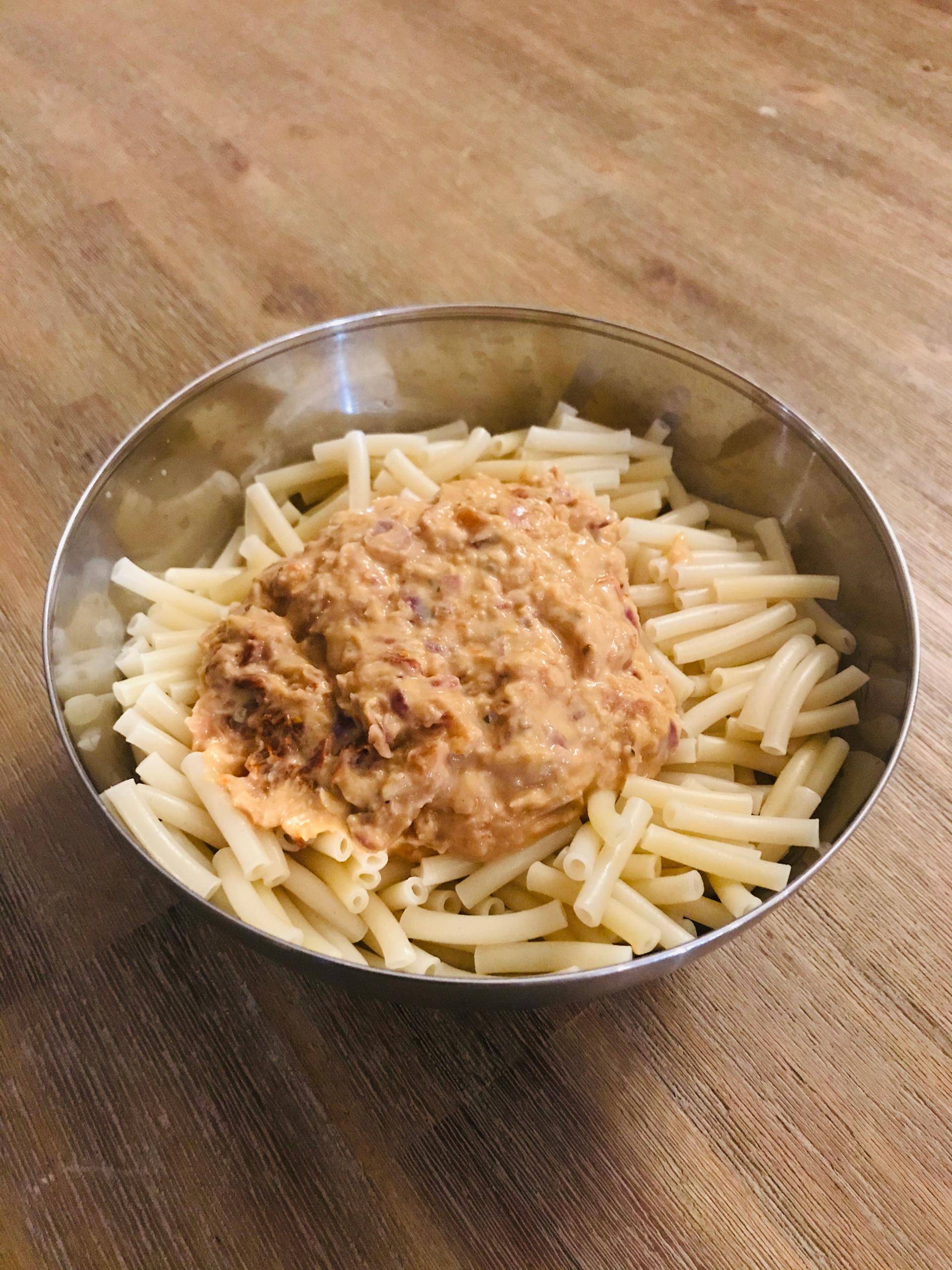 Pâtes à la crème de tomates séchées et houmous - Recette Companion | Moulinex