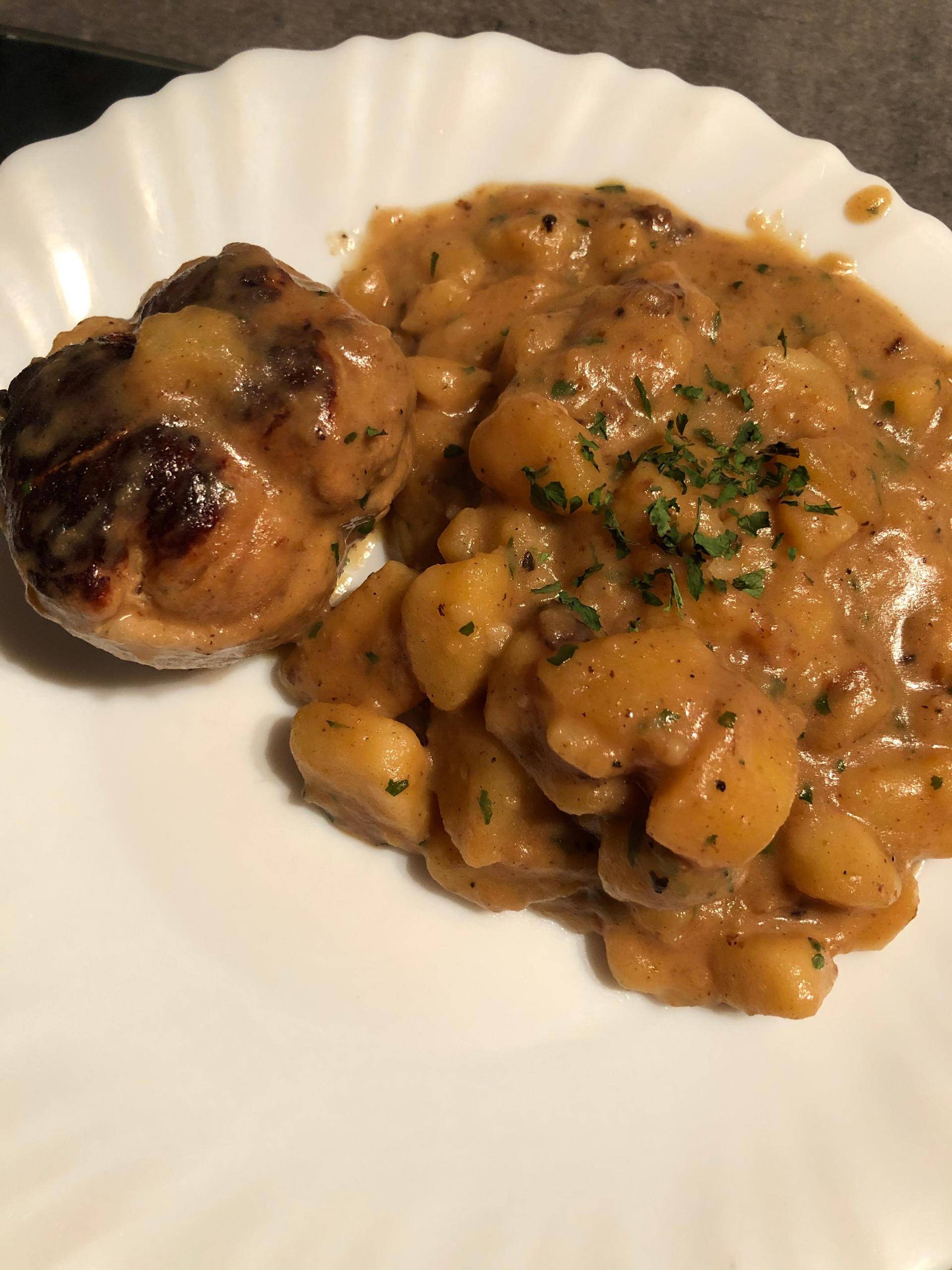 Paupiettes de porc et pommes de terre - Recette Cookeo | Moulinex
