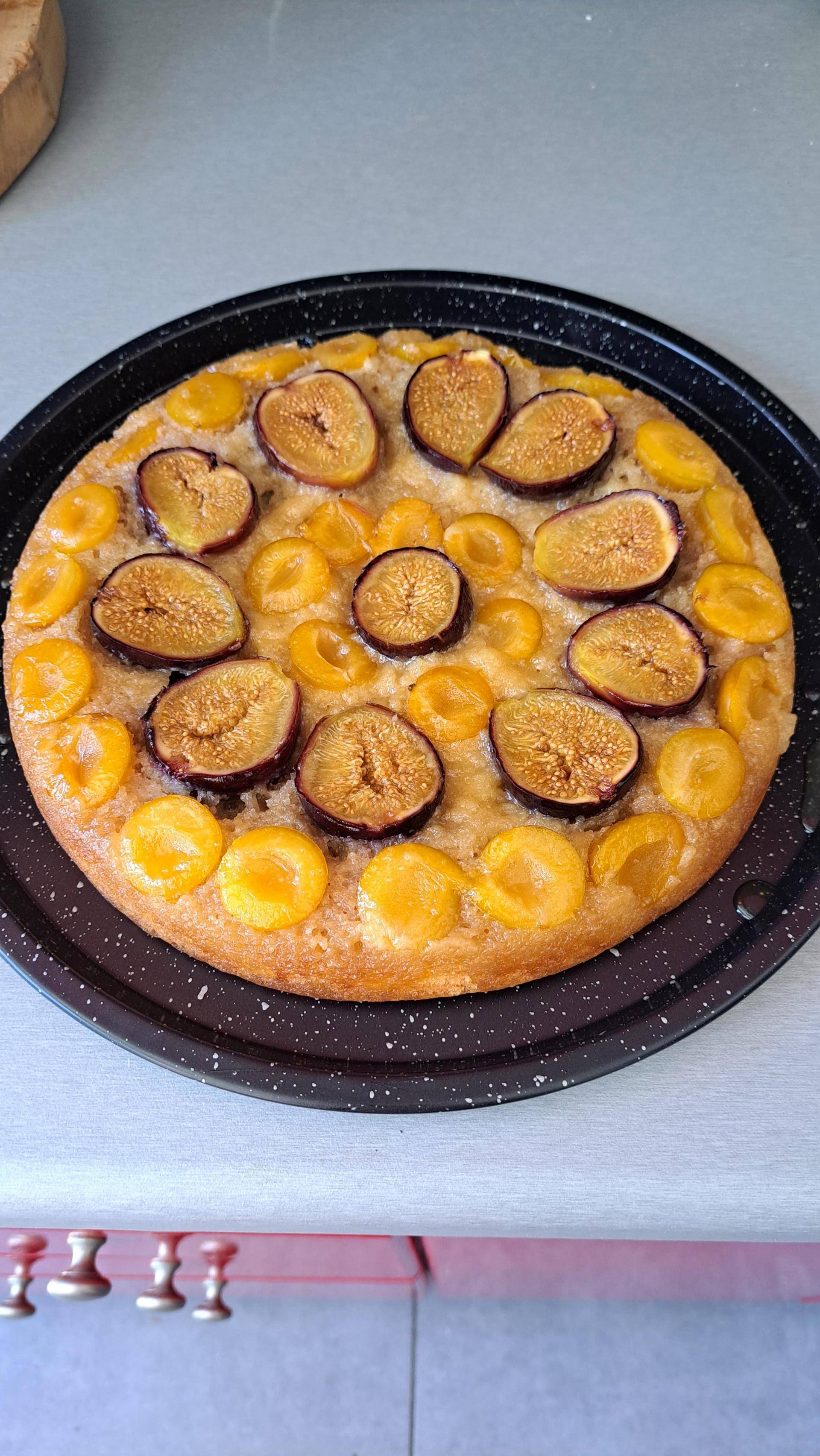Gâteau renversé aux fruits de saison - Recette Companion Connect XL | Moulinex