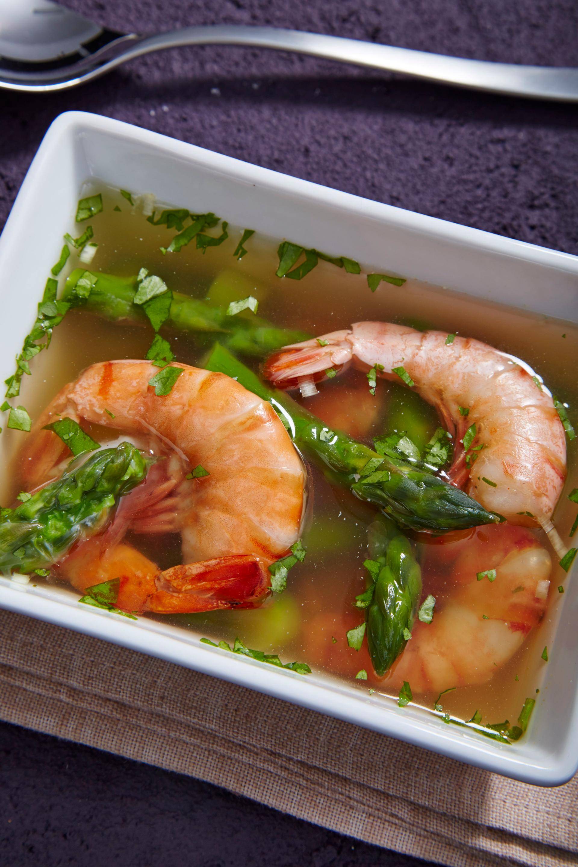 Soupe asiatique d'asperges à la citronnelle et aux crevettes - Recette Companion Connect | Moulinex