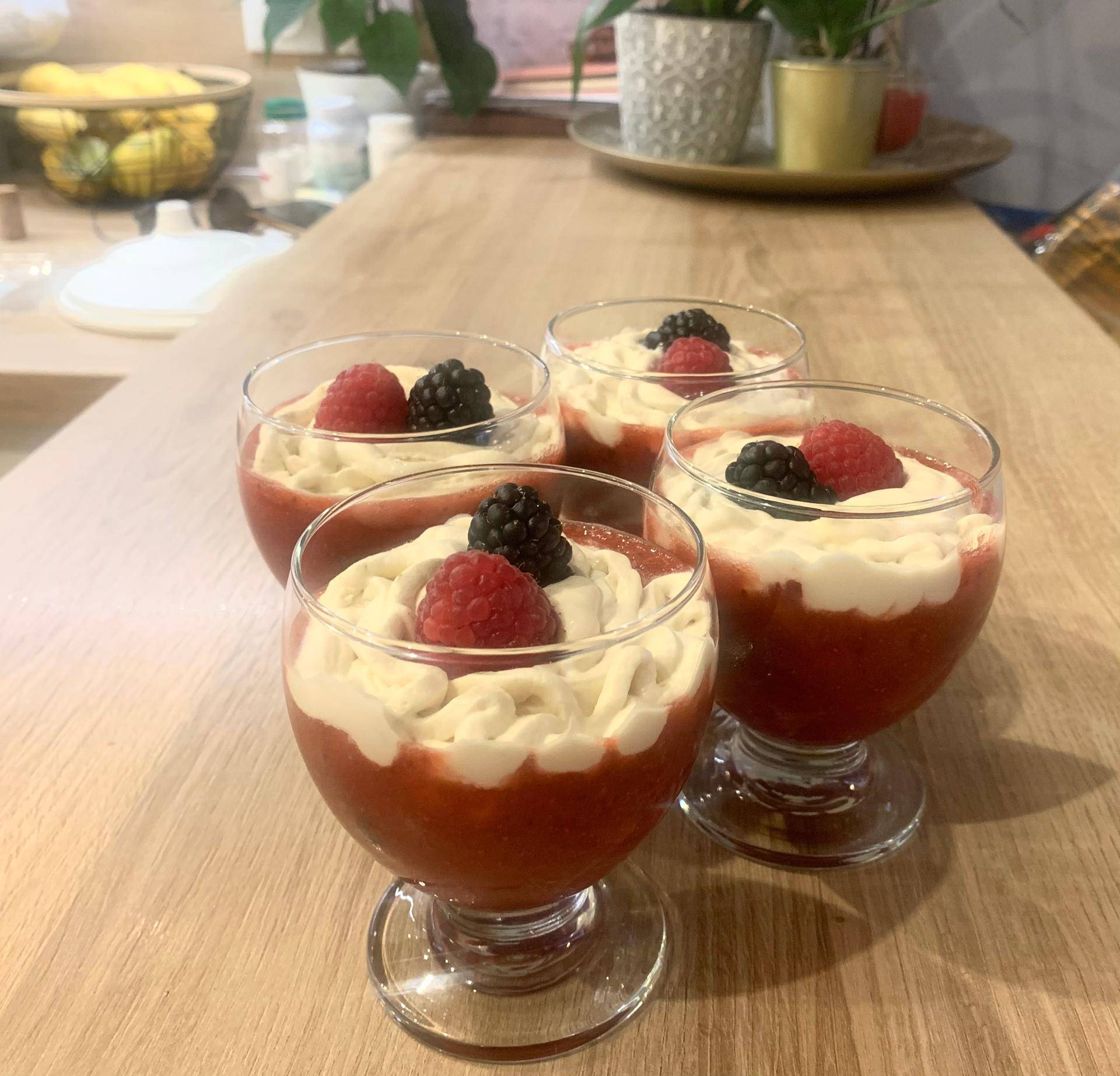 Soupe de fraise et citron vert façon liégeois - Recette Companion Connect XL | Moulinex