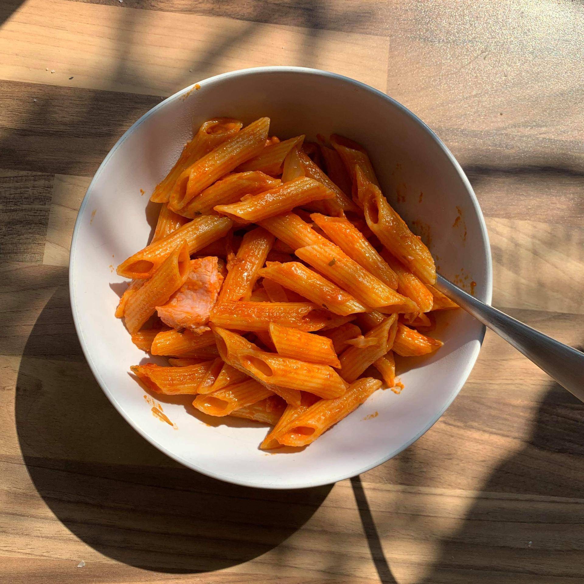 Penne à la tomate, crème et chorizo - Recette Cookeo | Moulinex