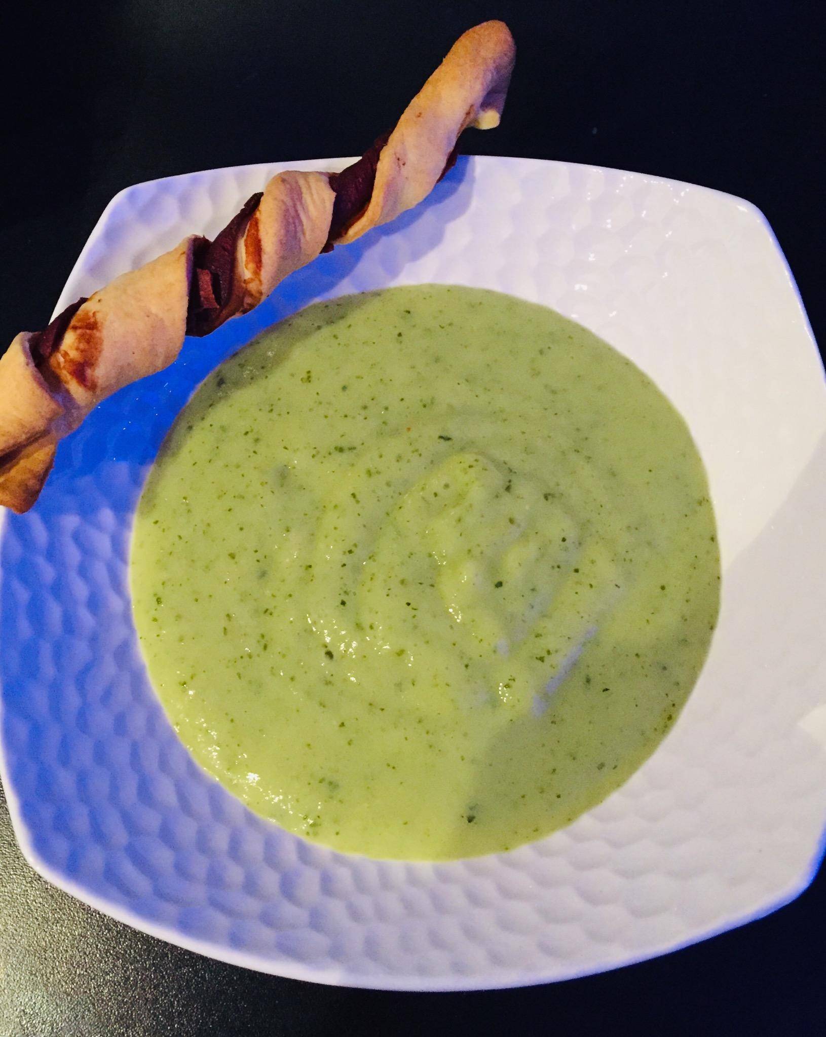 SOUPE DE COURGETTE AU KIRI - Recette Cookeo | Moulinex