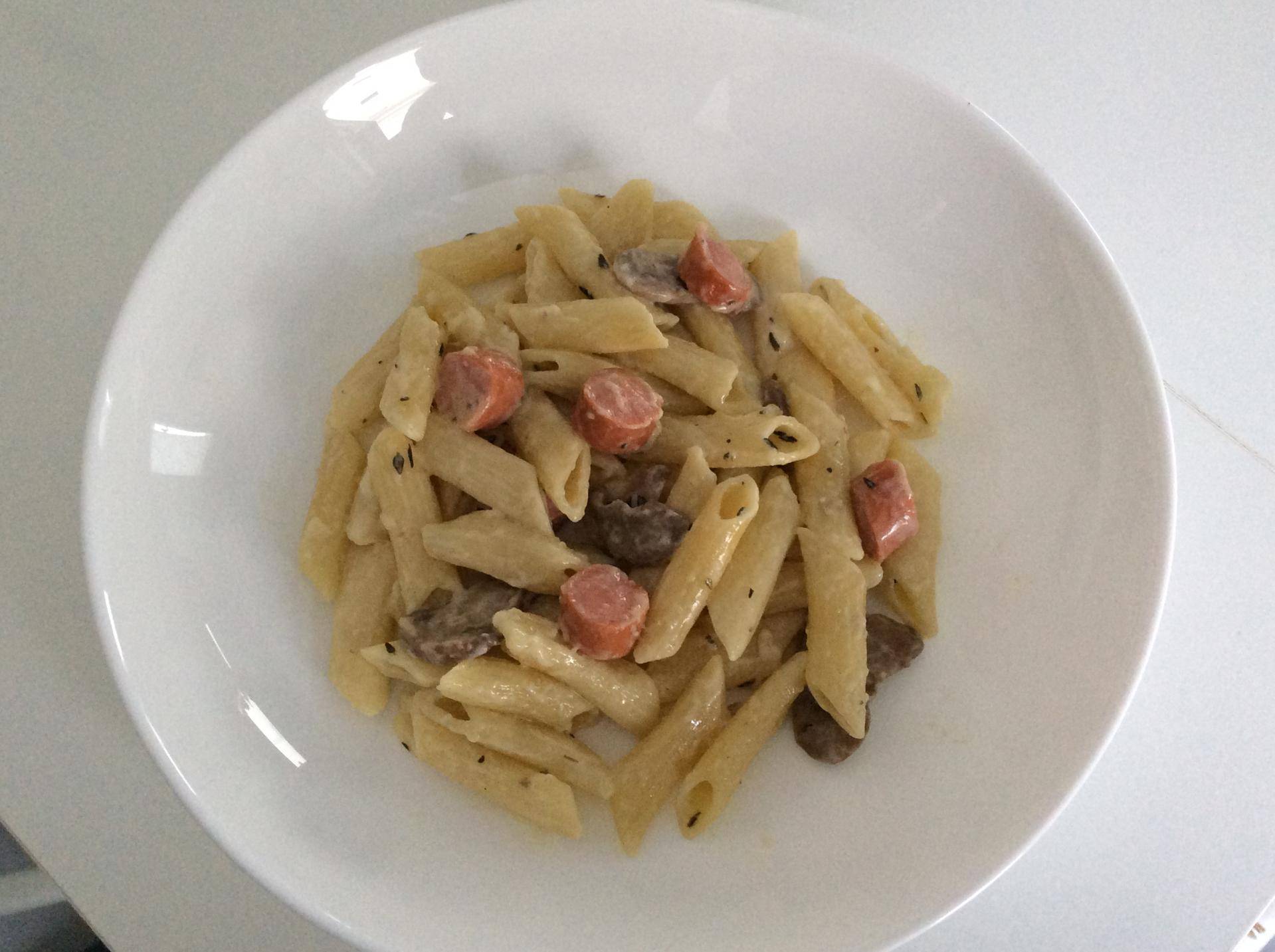 One pot pasta champignon saucisse à la crème - Recette Cookeo | Moulinex