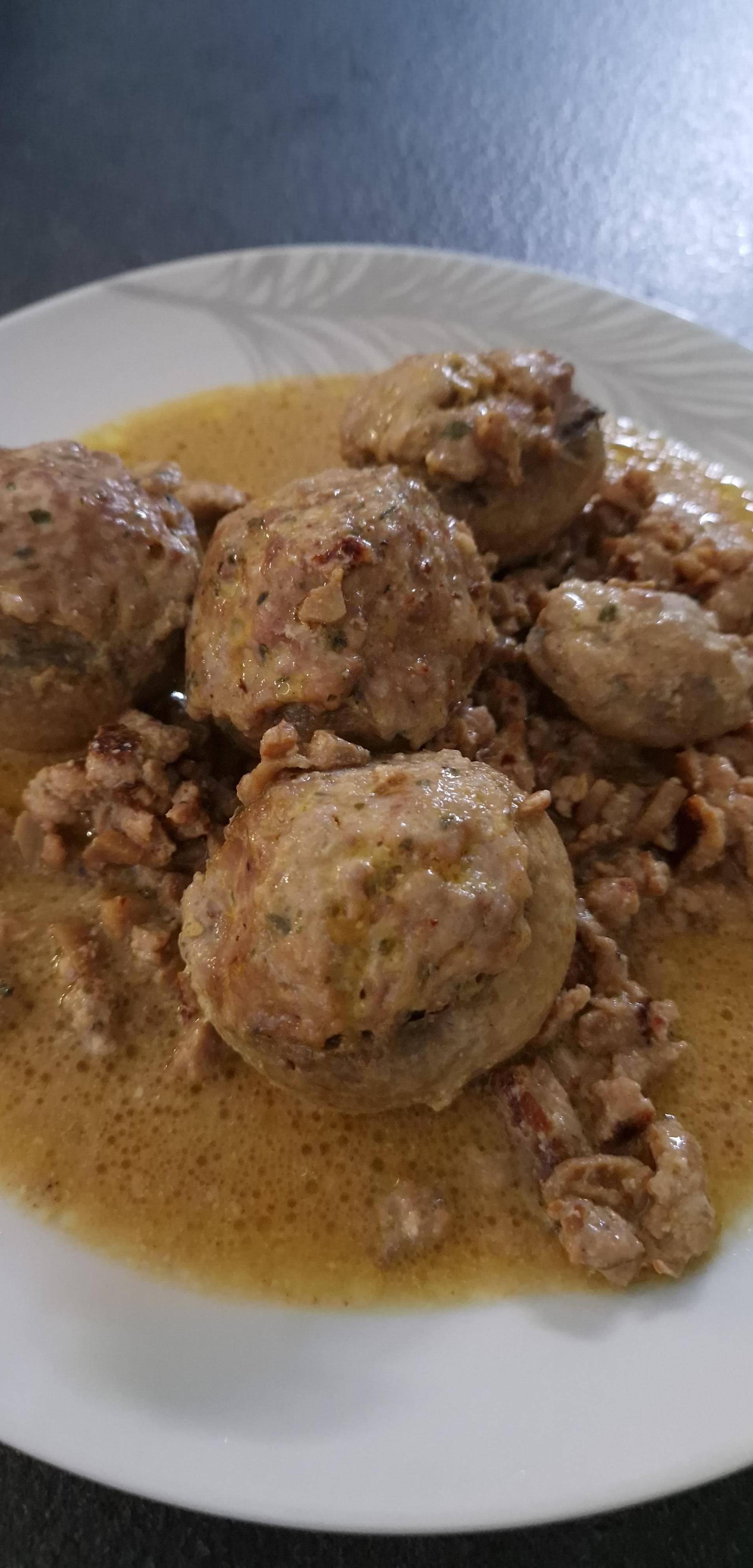 Champignons farcis avec de la chair à saucisses - Recette Cookeo | Moulinex