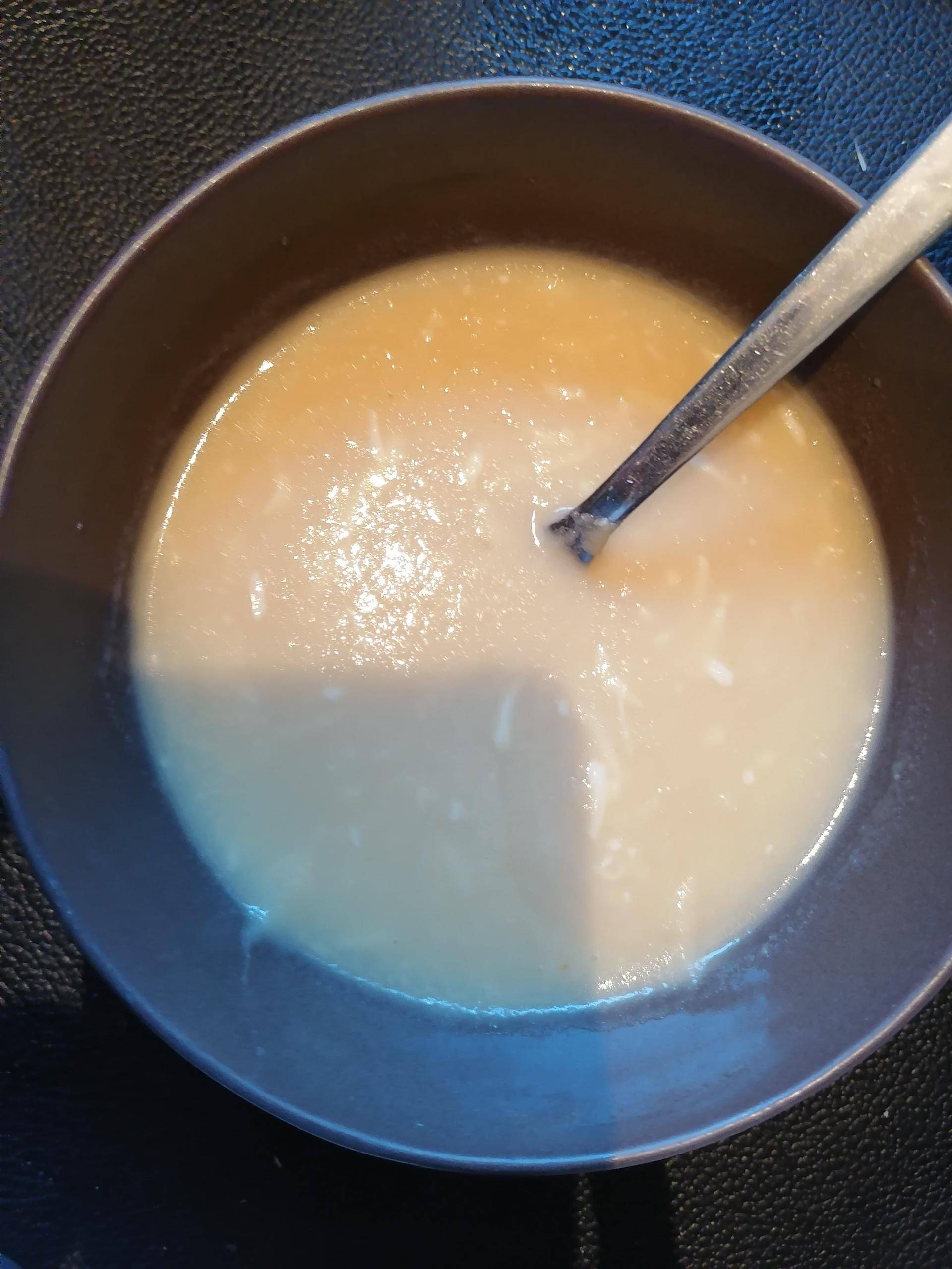 Soupe oignons pommes de terre - Recette Companion Connect XL | Moulinex