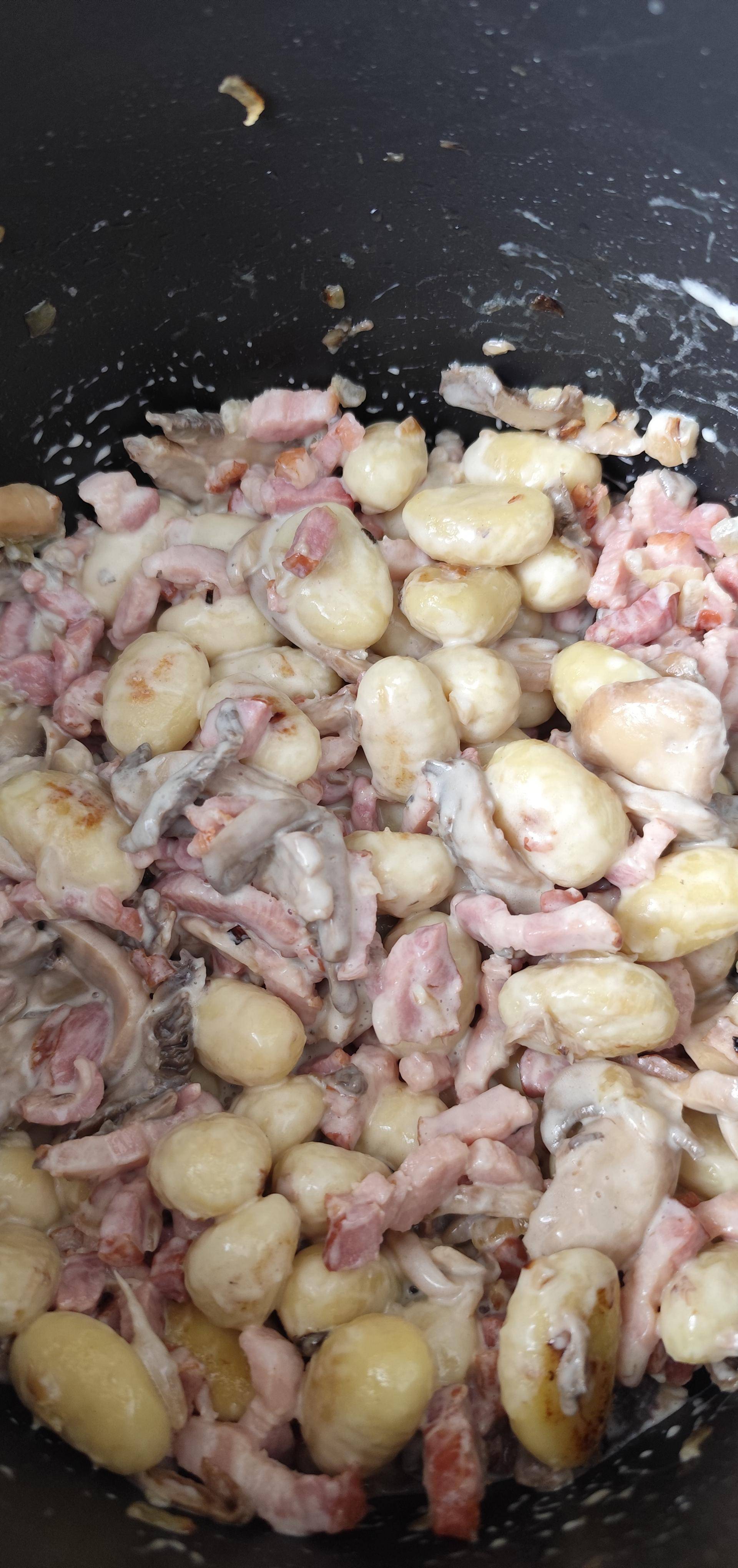 Gnocchi courgette lardon et crème fraîche - Recette Cookeo | Moulinex