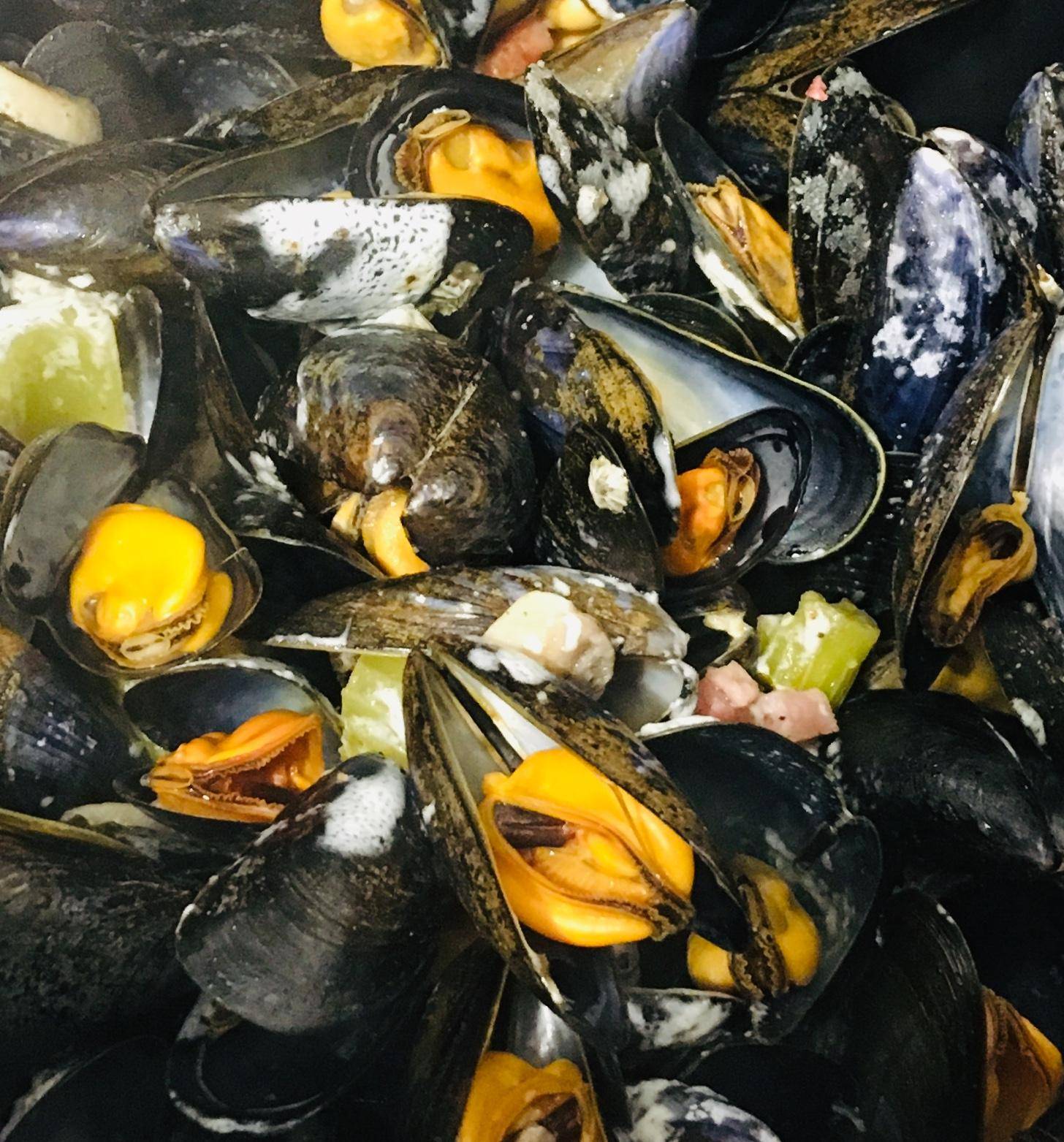 Moules lardons,champignons,crème fraîche - Recette Cookeo | Moulinex