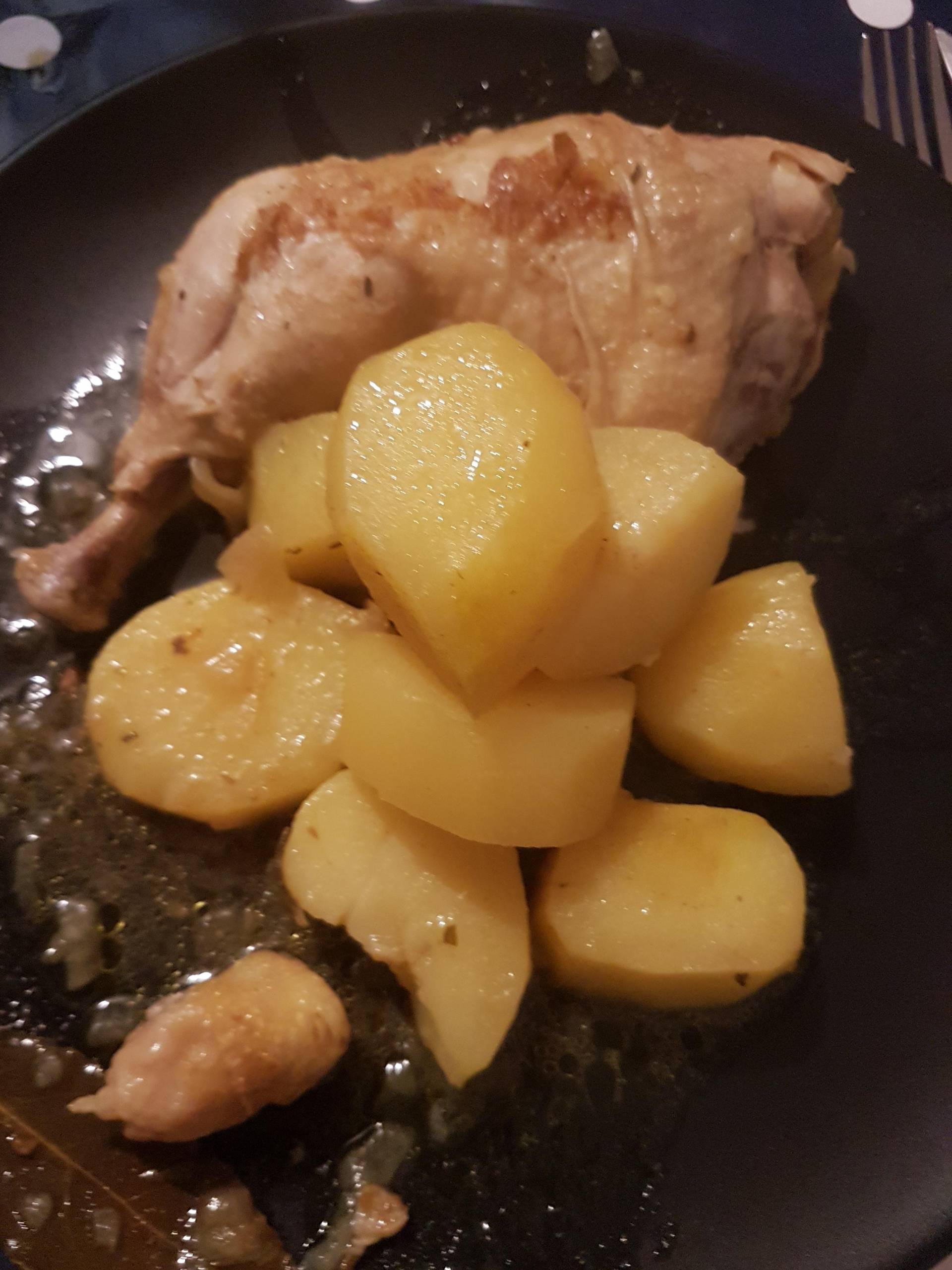 Cuisse de poulet avec ses pommes de terre a la cannelle - Recette Cookeo | Moulinex