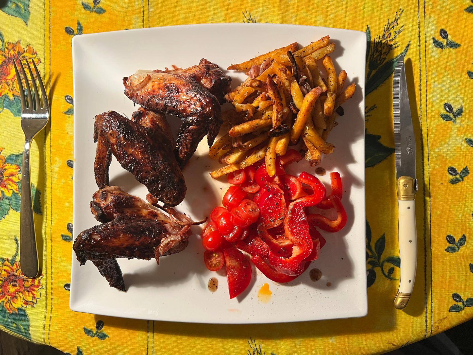 Les ailes de poulet avec frites congelées - Recette Cookeo V3 | Moulinex
