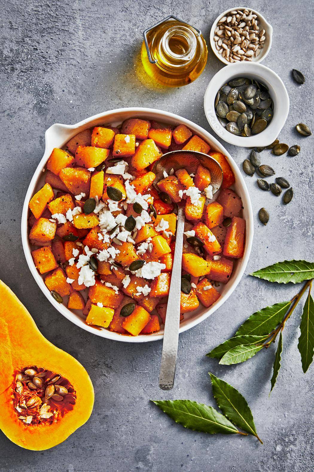 Gebakken muskaatpompoen met olijfolie, knoflook en laurierblad - Recette EASY FRY OVEN & GRILL 9 in 1 | Moulinex