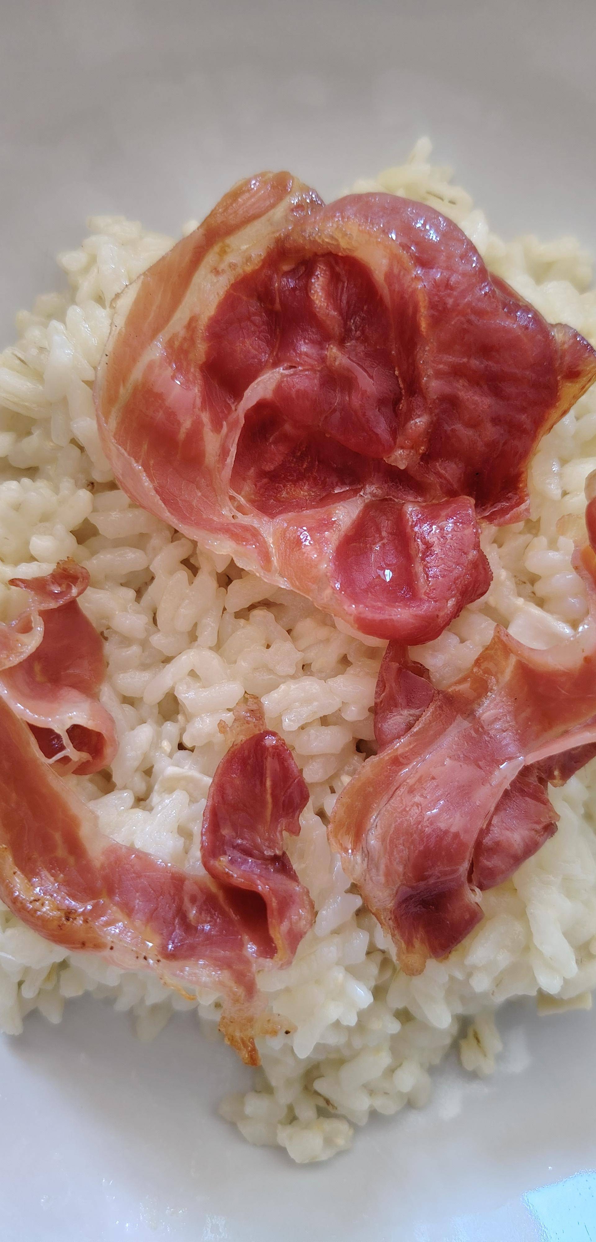 Risotto tout rose, chips de jambon de pays & croustillant parmesan - Recette Cookeo Infinity 16in1 | Moulinex