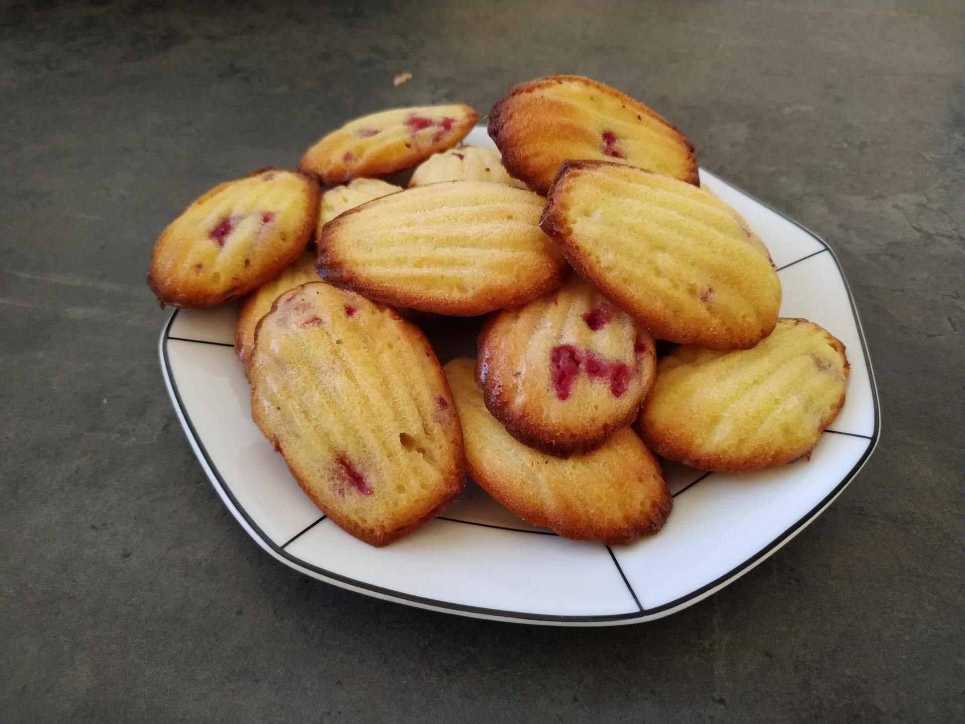 Madeleine citron-framboises - Recette Companion XL | Moulinex