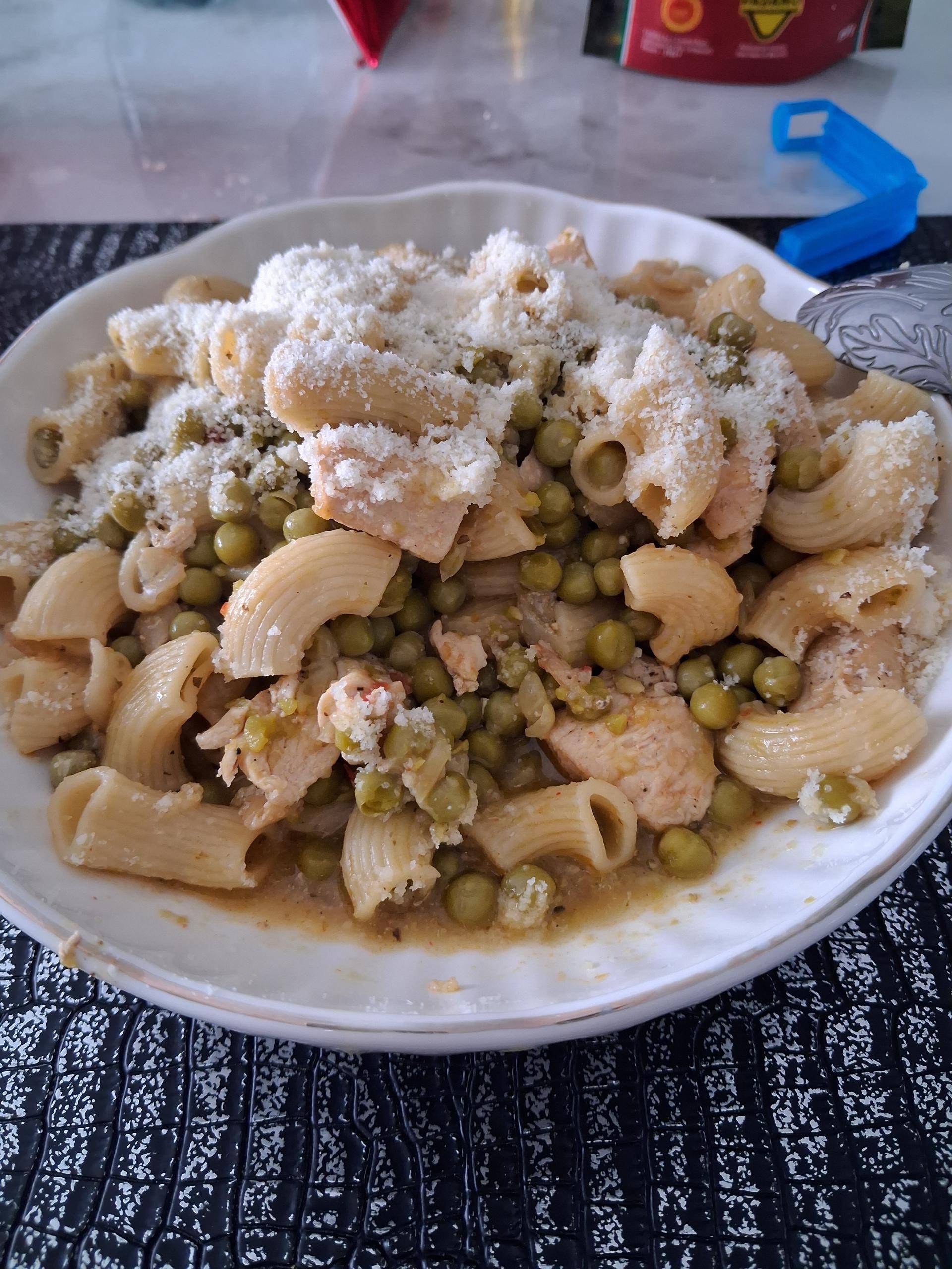 Pasta pollo e piselli - Recette Cookeo | Moulinex