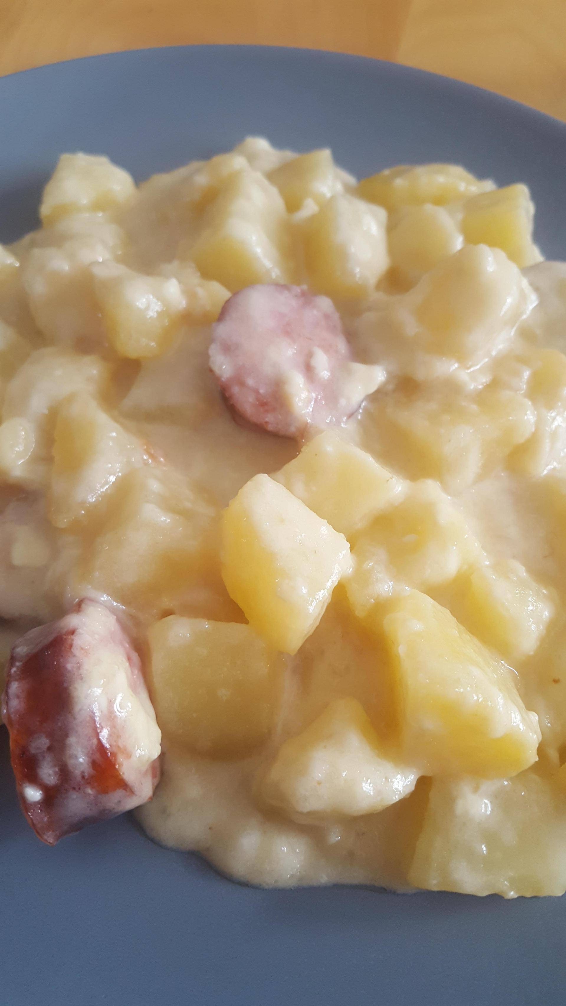 Tartiflette aux saucisses de Montbéliard - Recette Cookeo | Moulinex