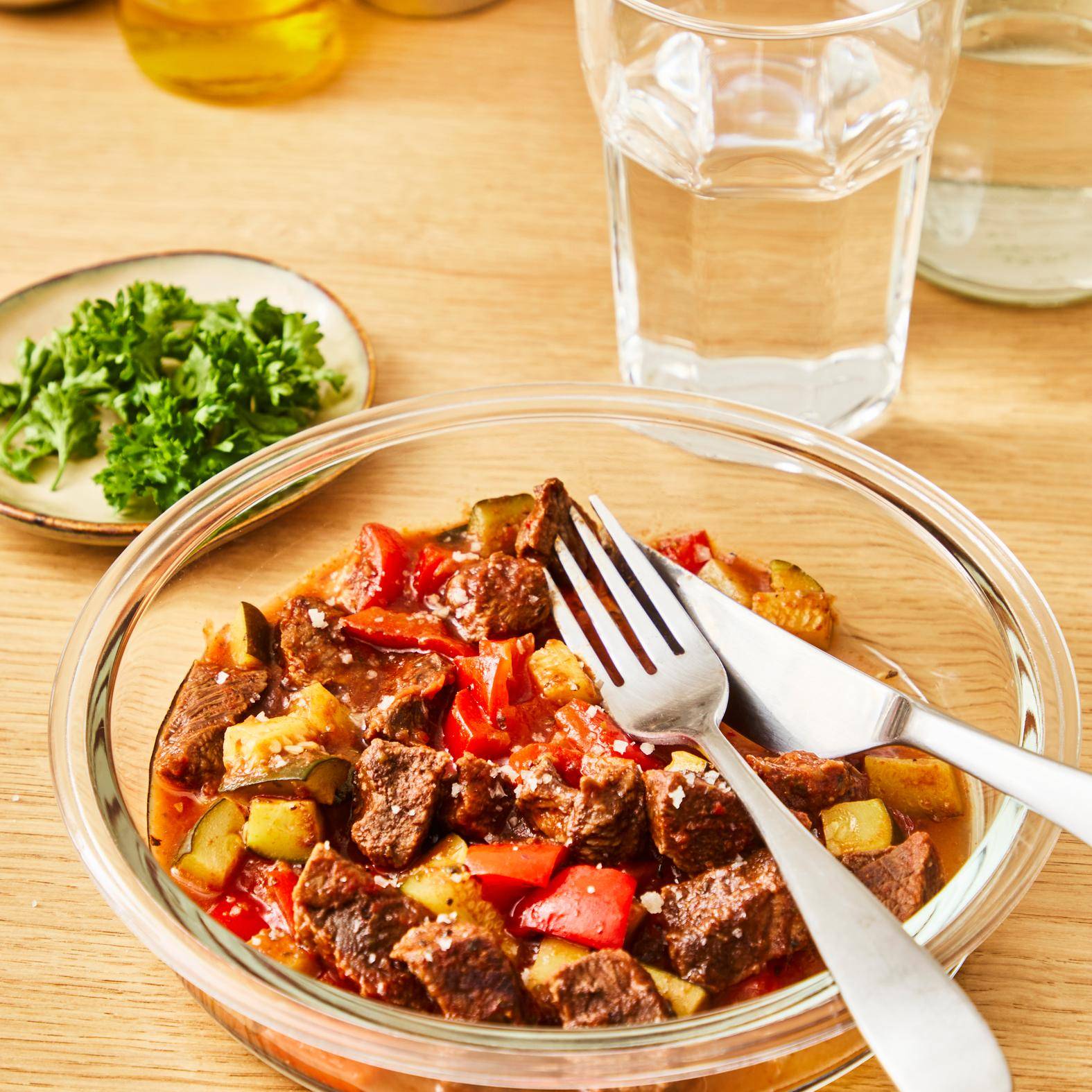 Gestoofd rundvlees met courgette en paprika - Recette Cookeo | Moulinex