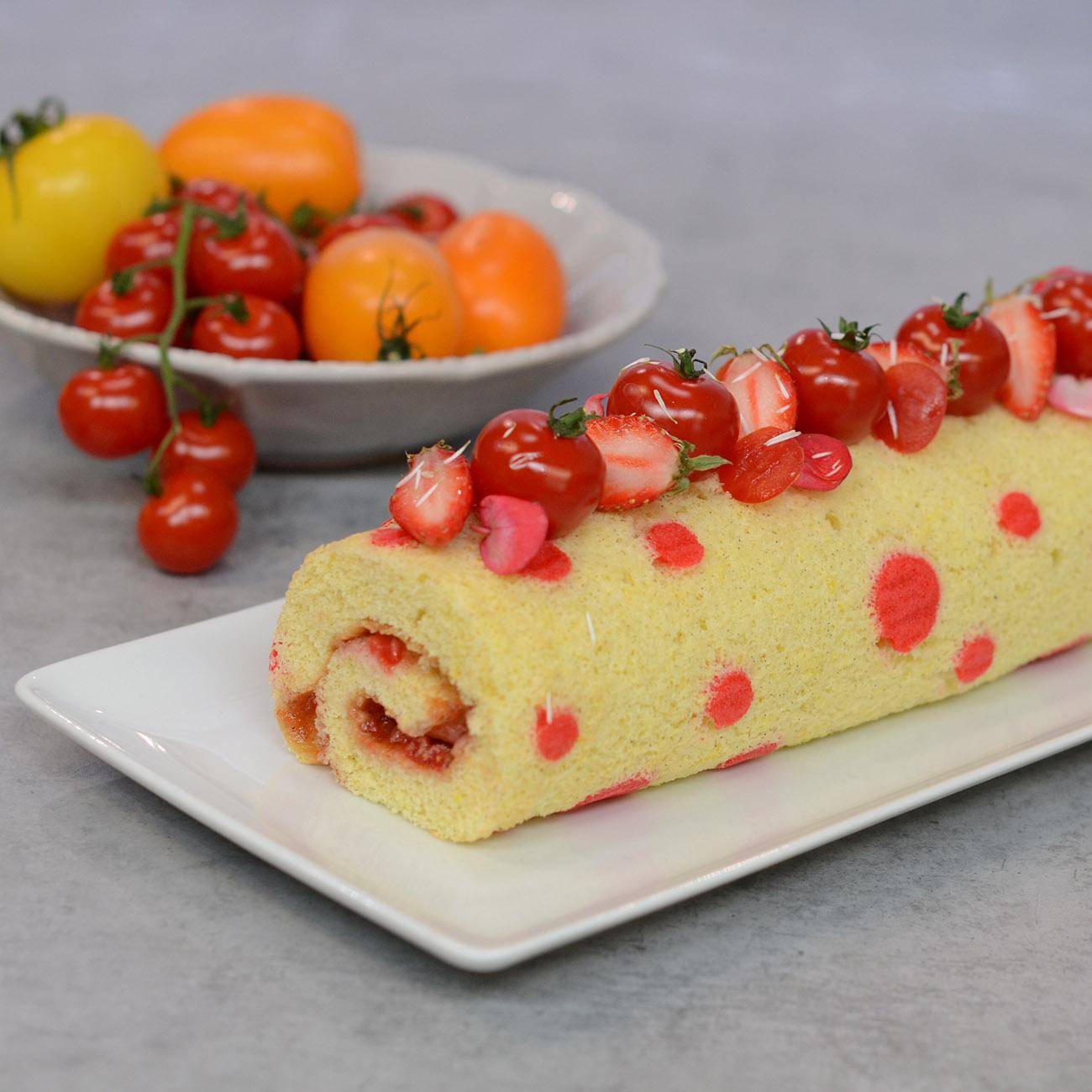 Gâteau roulé au confit de tomates et fraises - Recette Companion | Moulinex