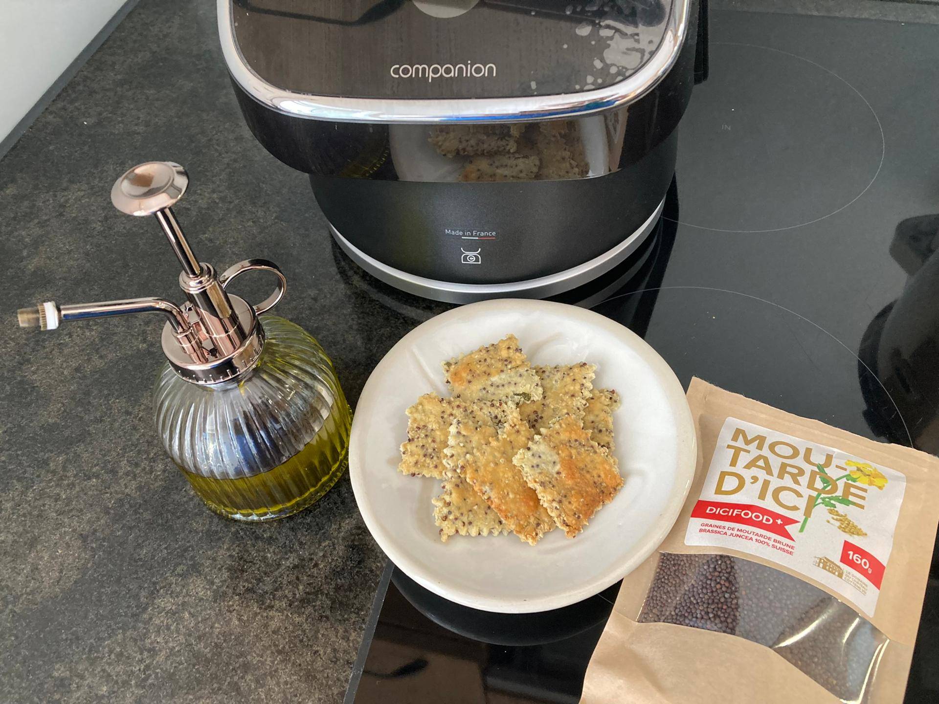Crackers graine de moutarde, sauge et miel - Recette Companion Connect XL | Moulinex