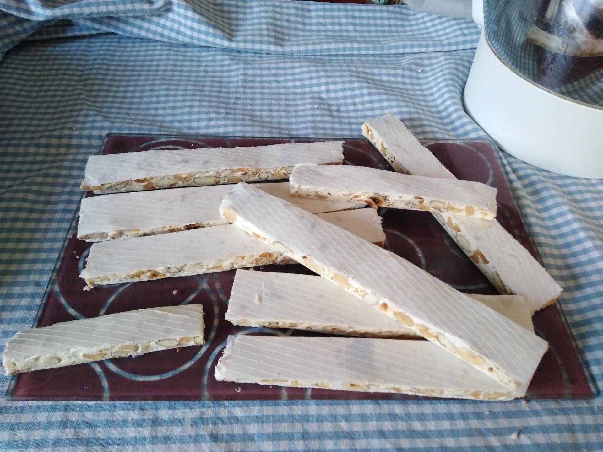 Nougat facile et croquant - Recette Companion XL | Moulinex