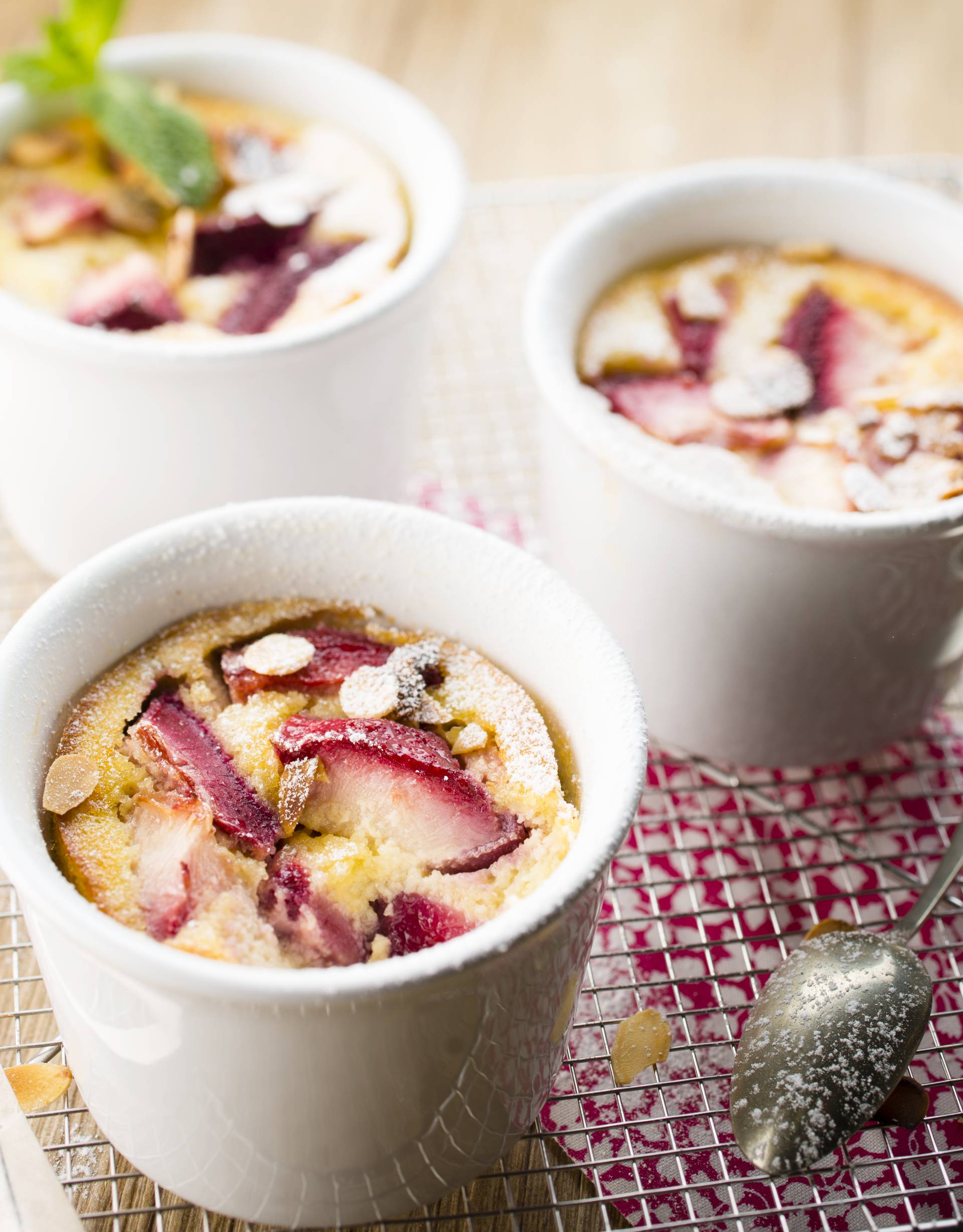 Mousse de pêches au mascarpone et biscuits à l’amande - Recette Companion Connect | Moulinex