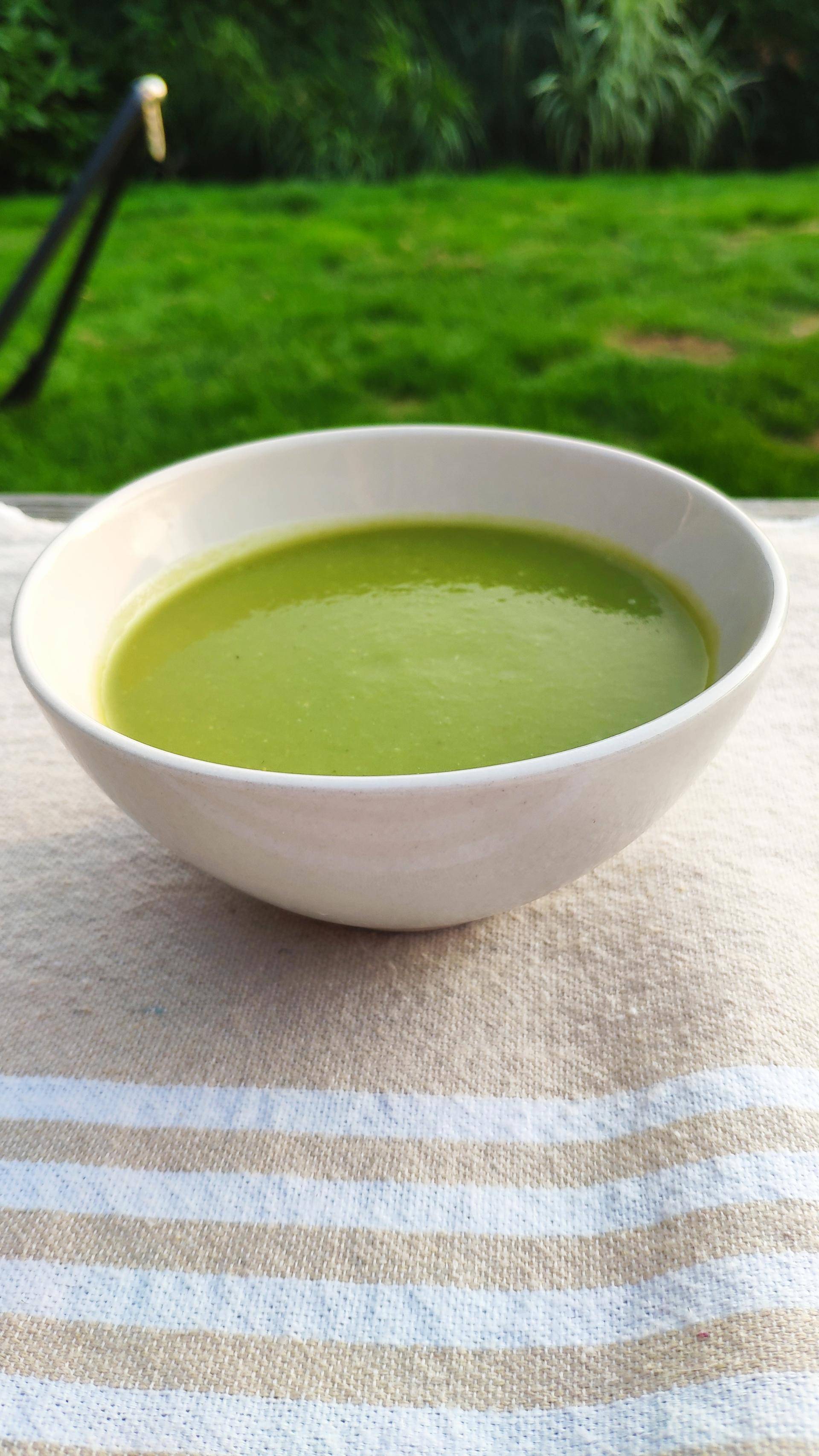 Potage aux courgettes et à la roquette - Recette Cookeo | Moulinex