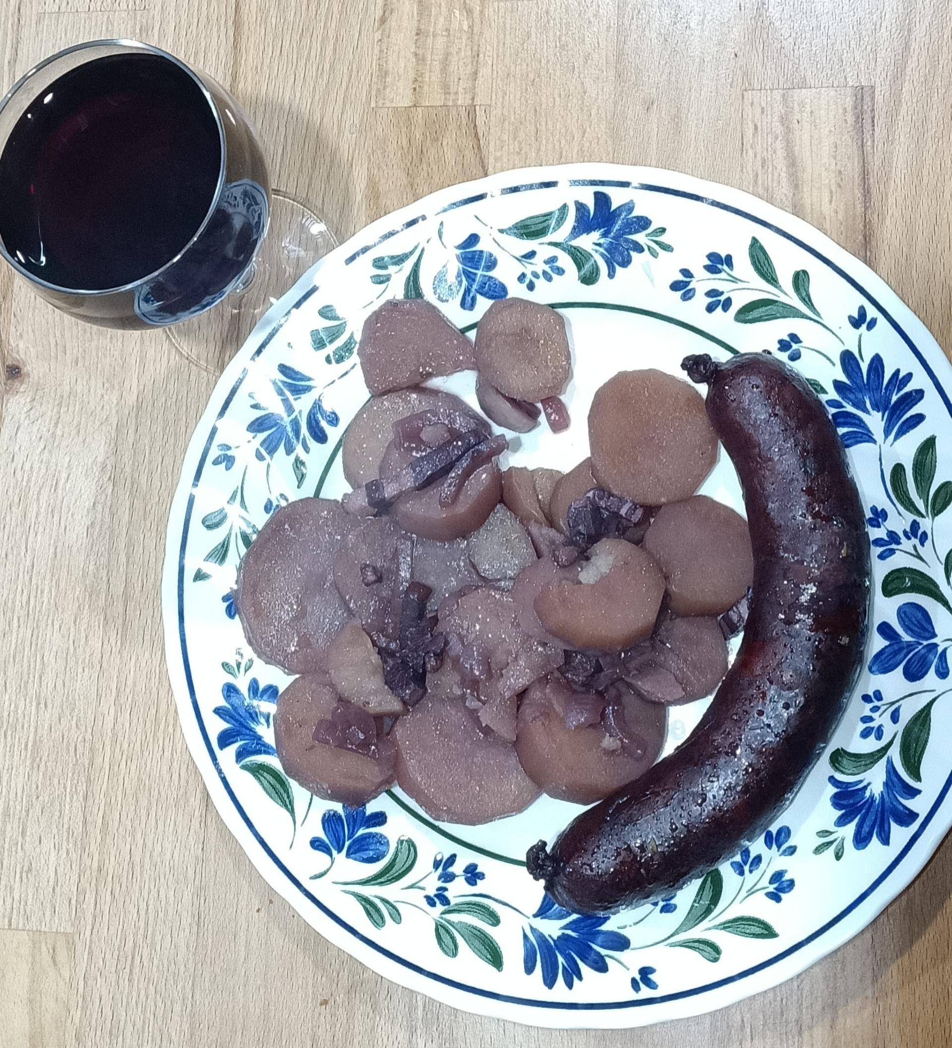Patates et saucisse à ma façon (au rouge) - Recette Cookeo Infinity Autostir | Moulinex