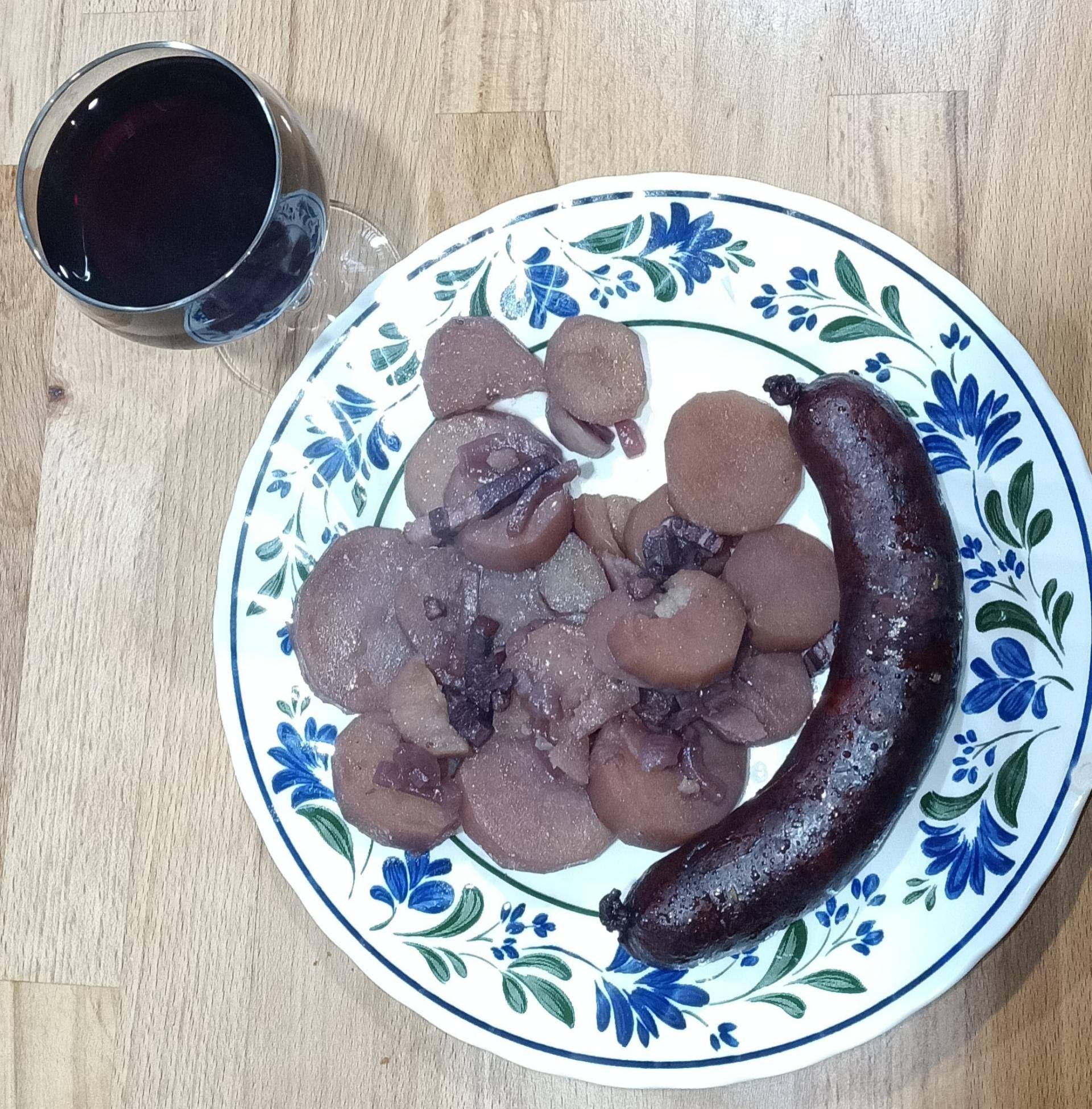 Patates et saucisse à ma façon (au rouge) - Recette Cookeo Infinity Autostir | Moulinex