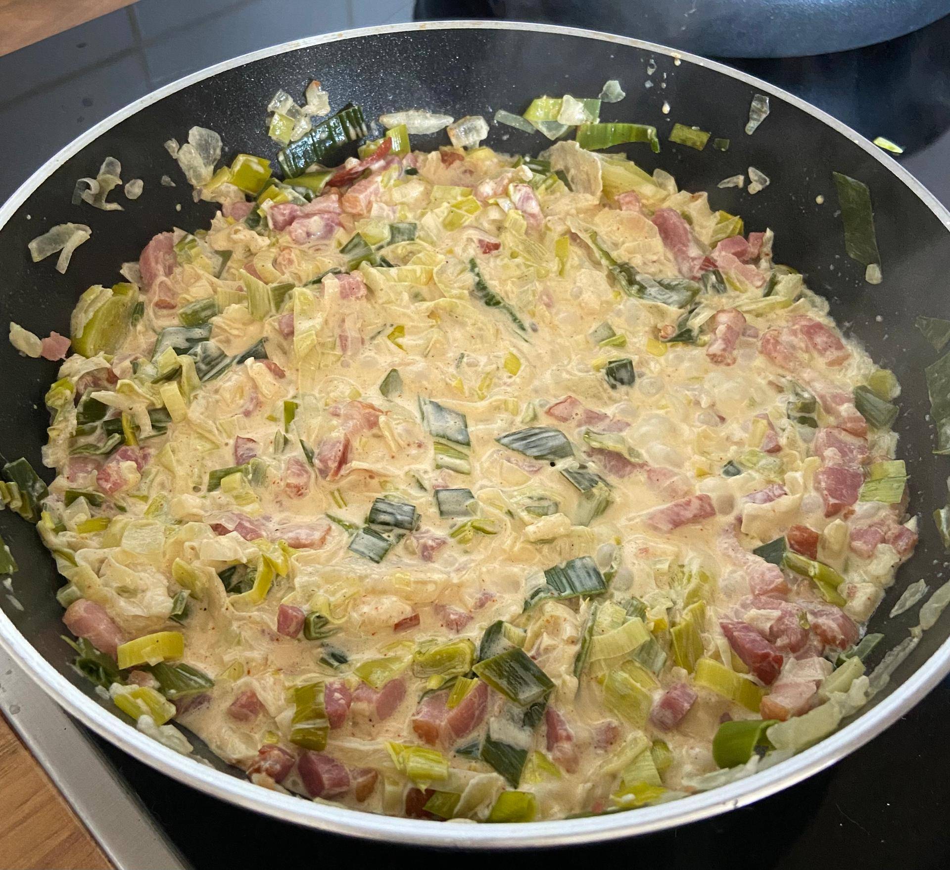 Poireaux à la crème et lardons - Recette Cookeo | Moulinex