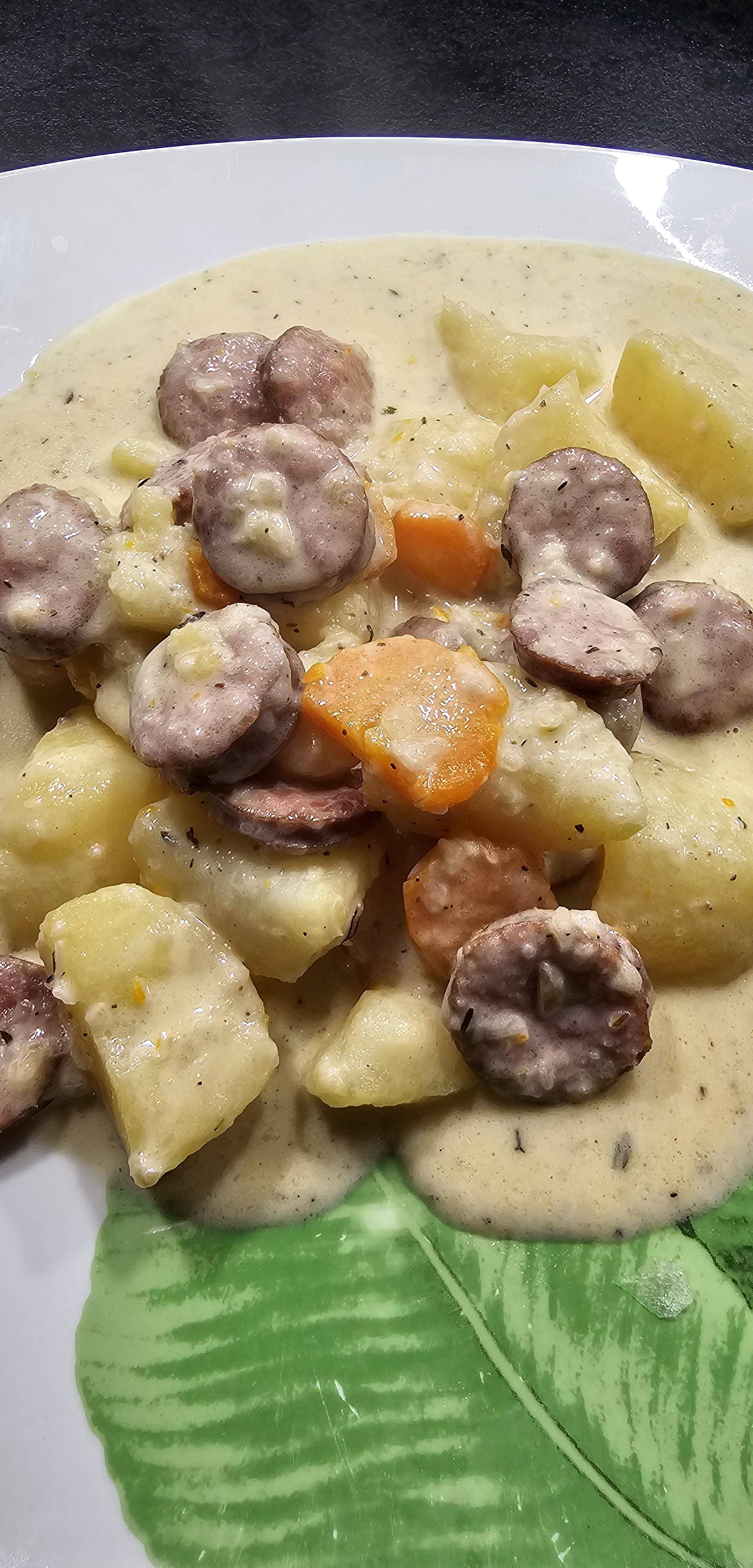 Saucisse fumée, pomme de terre à la crème - Recette Cookeo Infinity Autostir | Moulinex