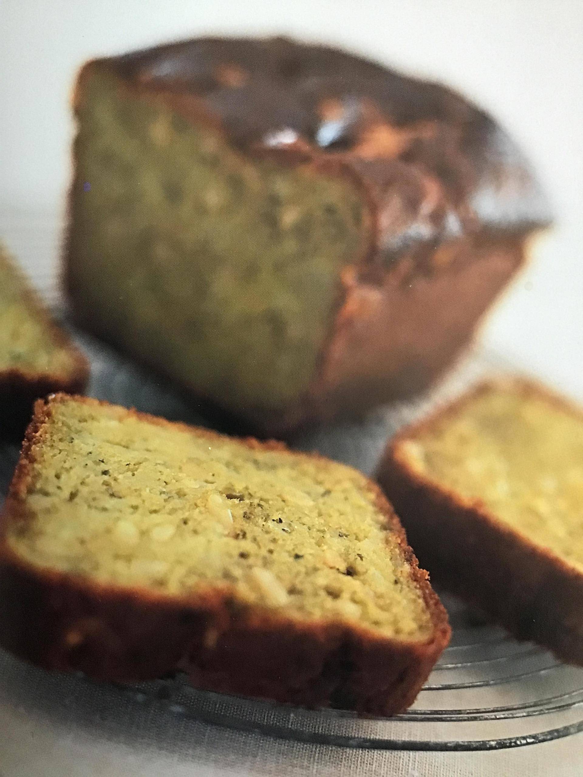 Cake au pesto et aux pignons de pin - Recette Companion XL | Moulinex