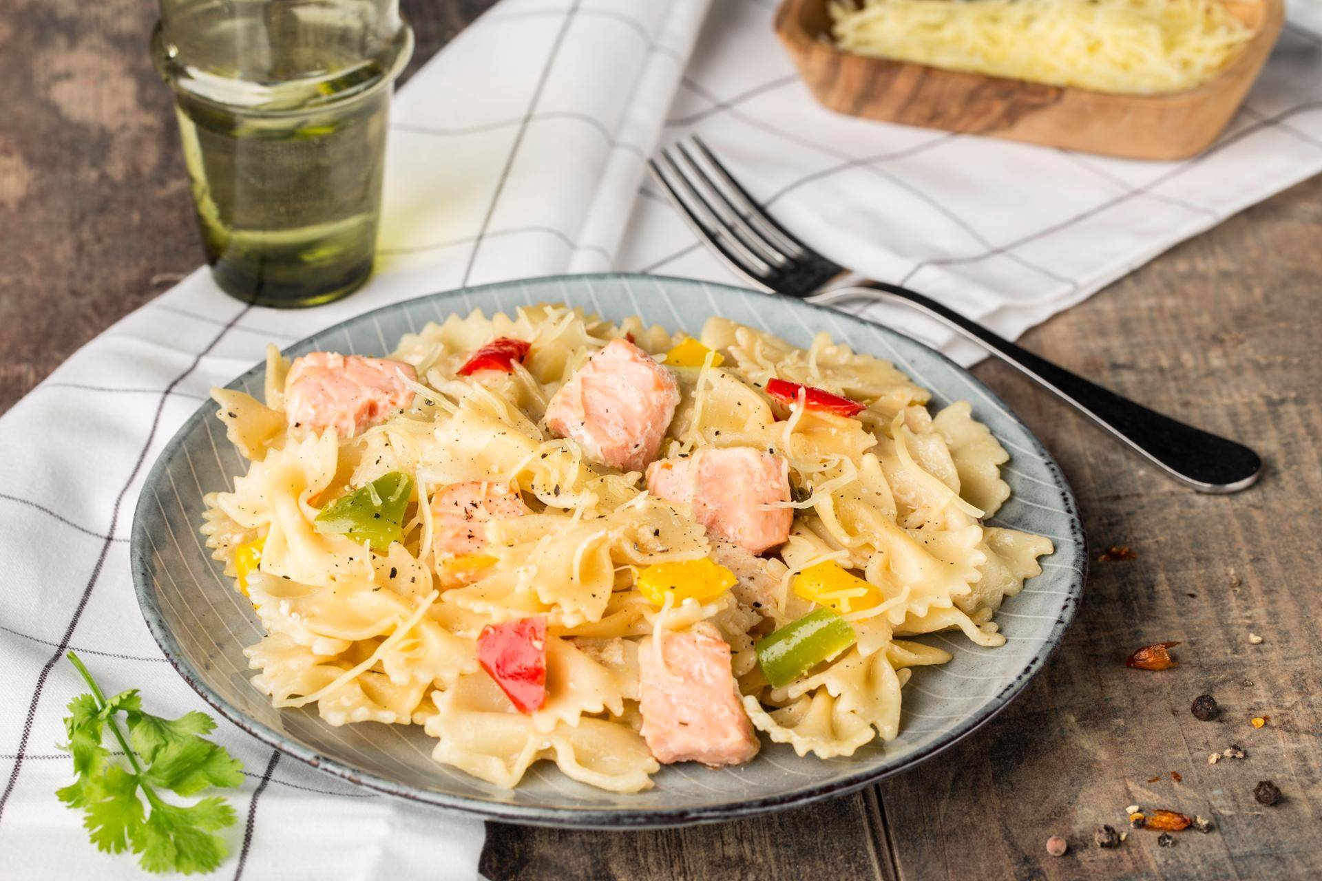 One pot pasta saumon poivrons - Recette Cookeo | Moulinex