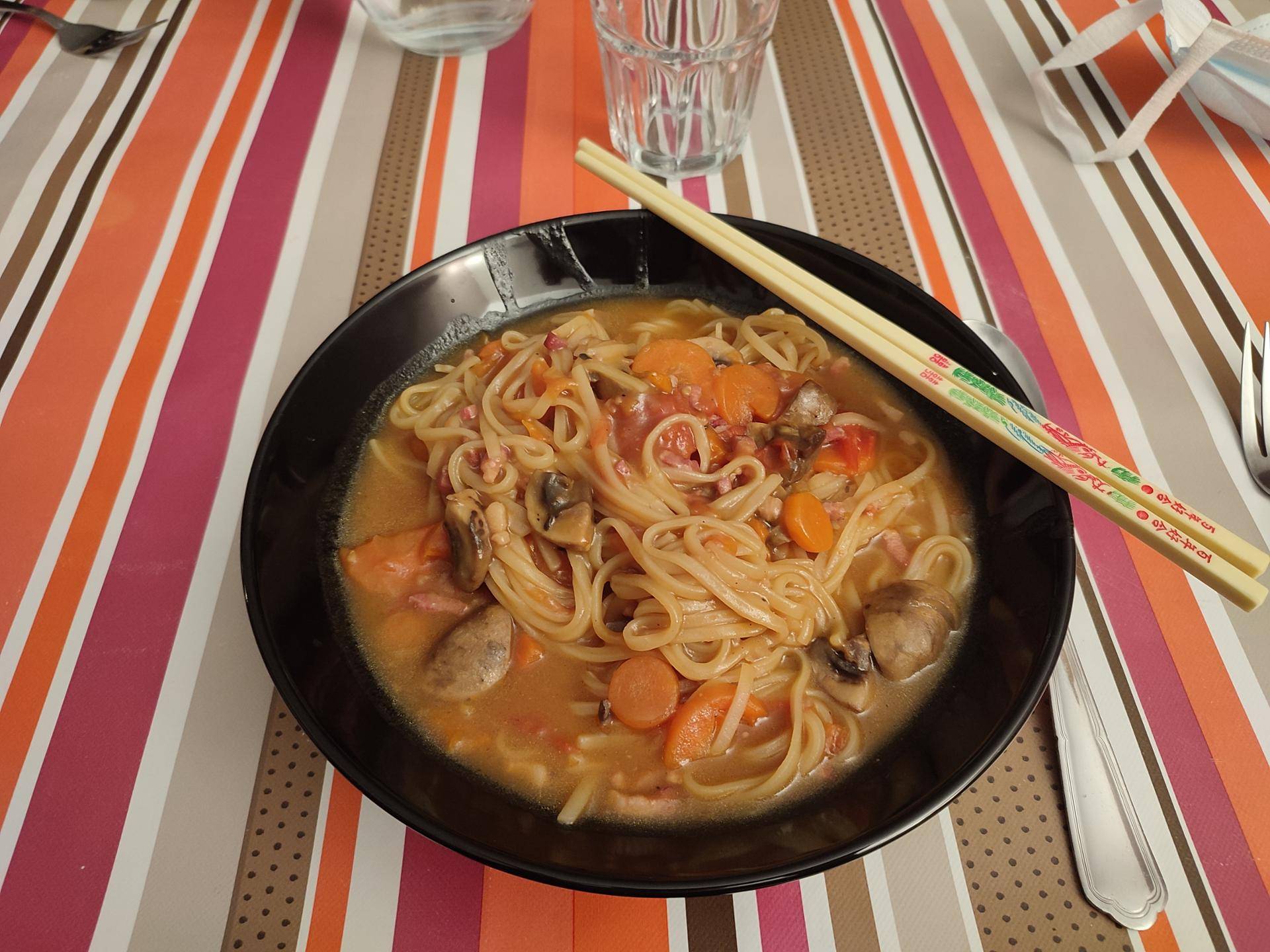 Vermicelles de riz carottes champignons - Recette Cookeo | Moulinex