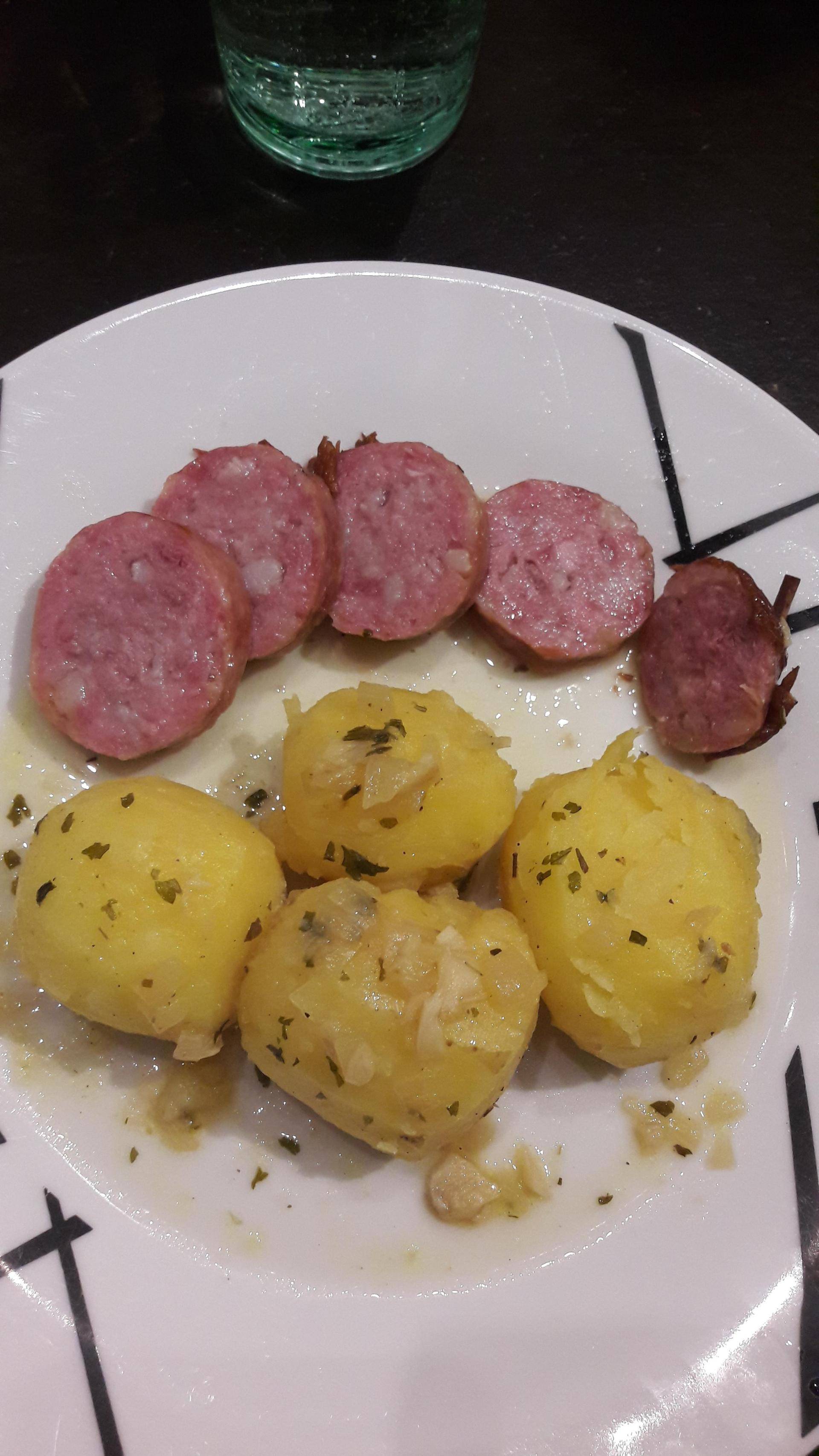 Saucisse de Morteau au vin blanc - Recette Cookeo | Moulinex