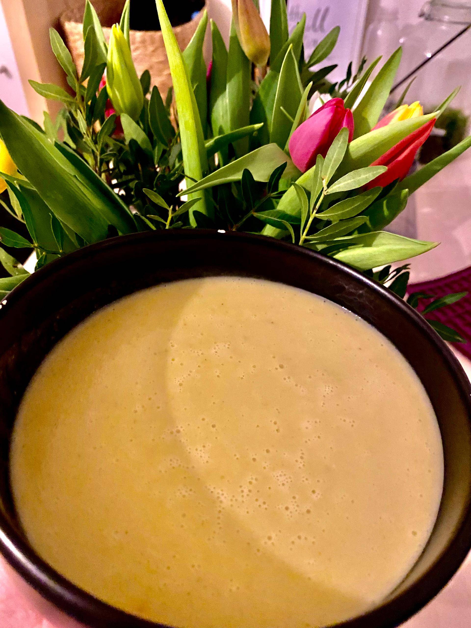 Soupe de courgettes, curry et lait de coco - Recette Cookeo | Moulinex