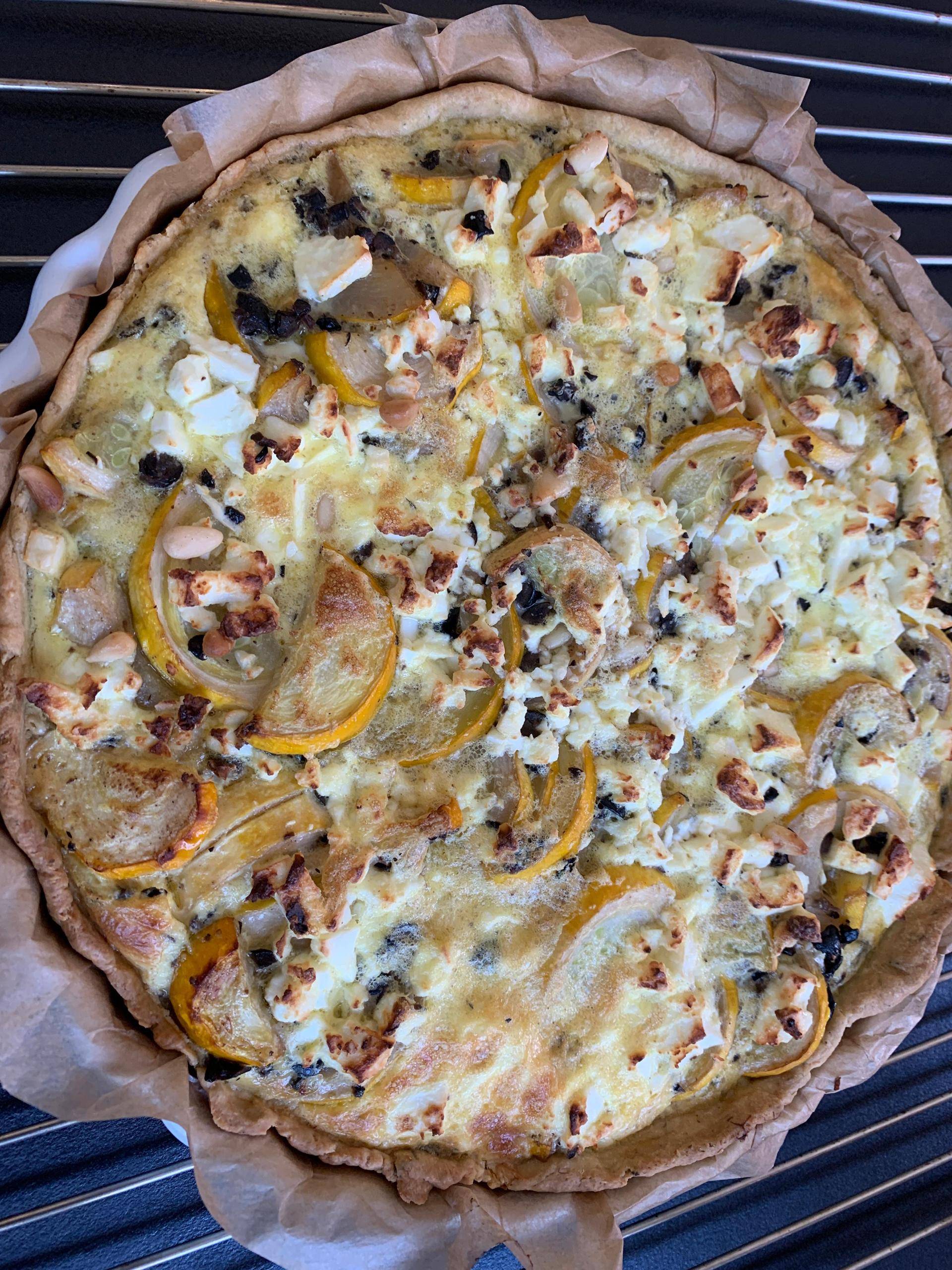 Tarte salée courgettes jaunes olives feta - Recette Companion Connect XL | Moulinex