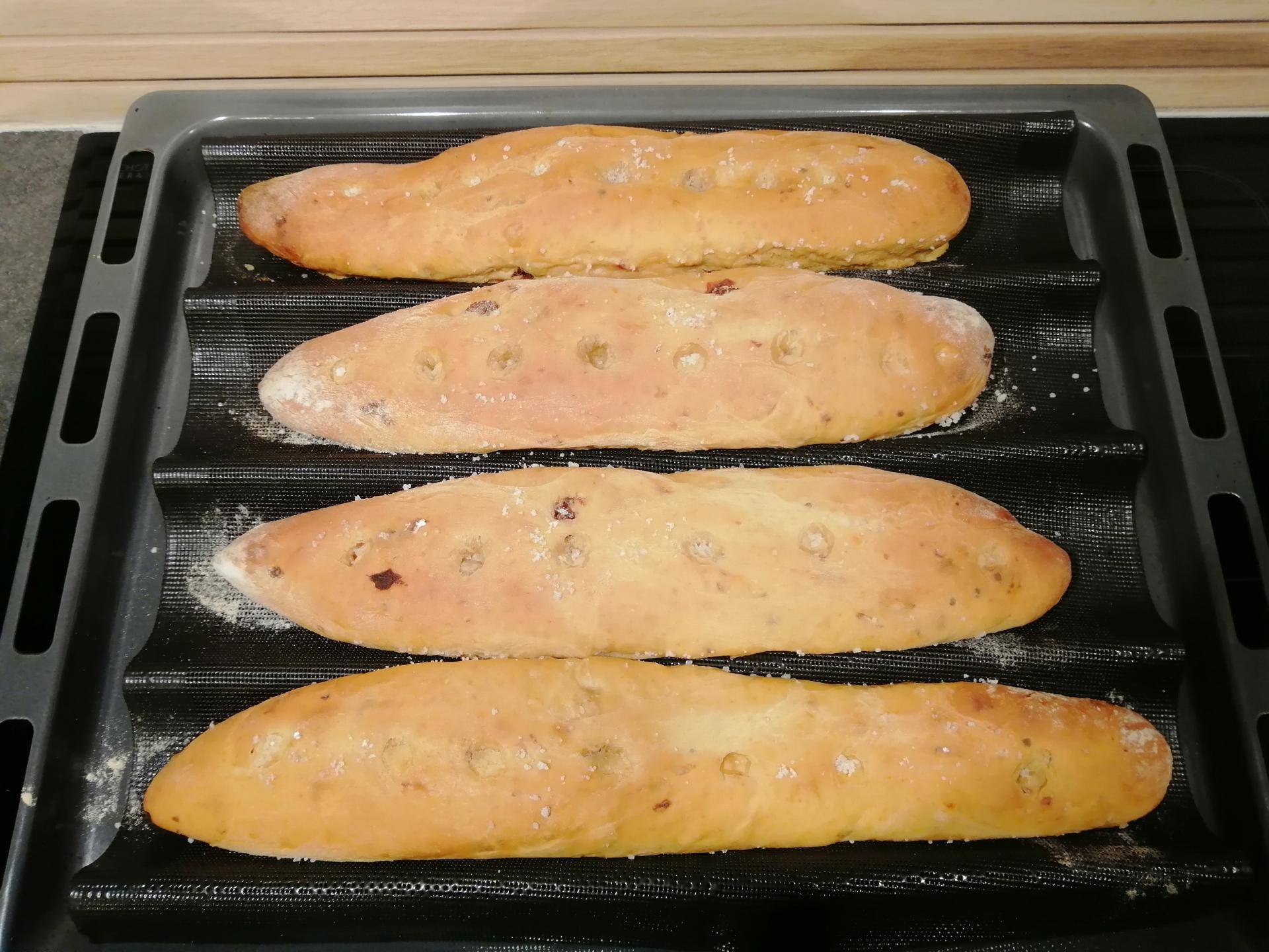 Focaccia tomates séchées et romarin - Recette Companion Connect XL | Moulinex